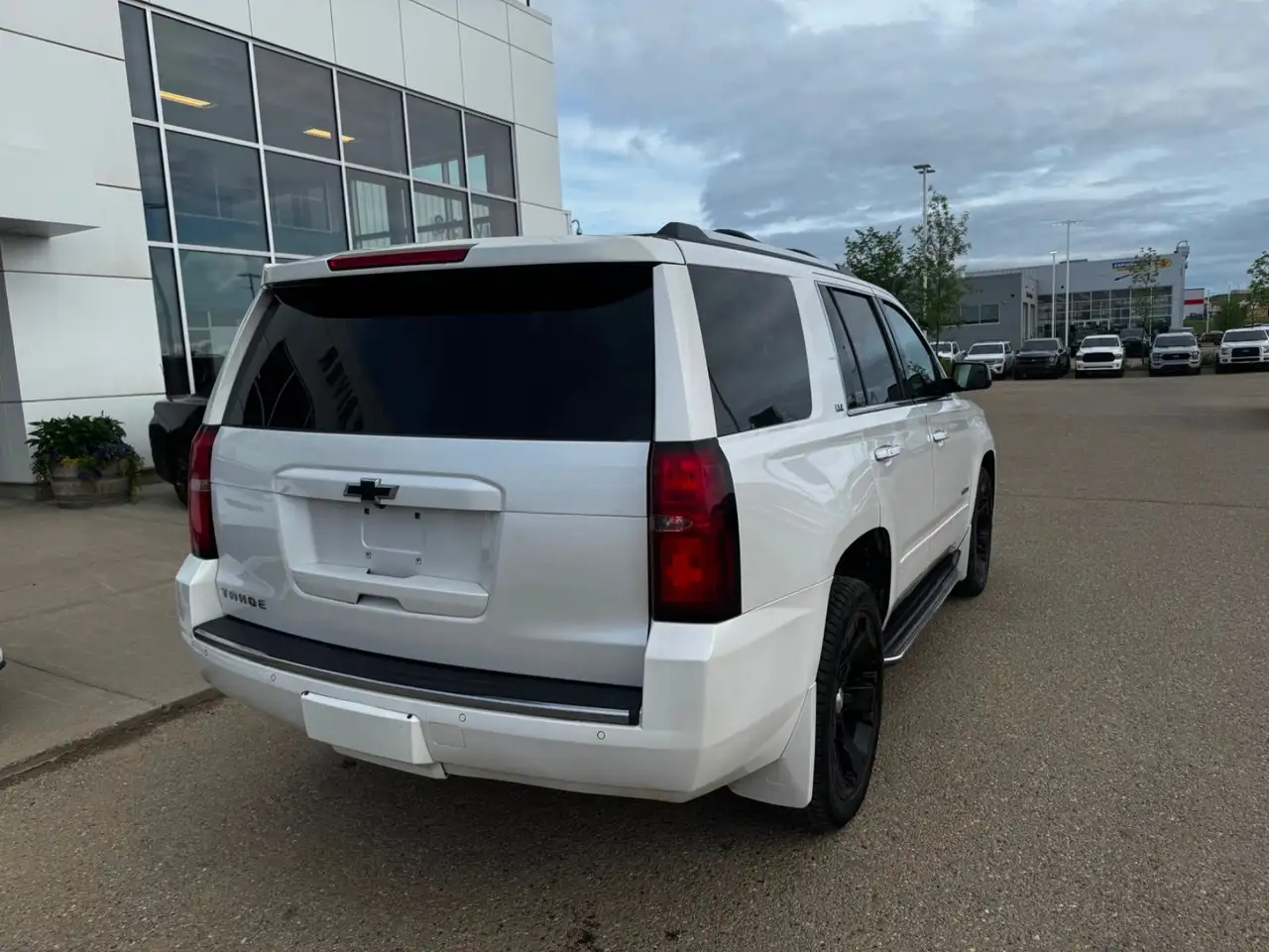 Chevrolet Tahoe снимка Chevrolet Tahoe