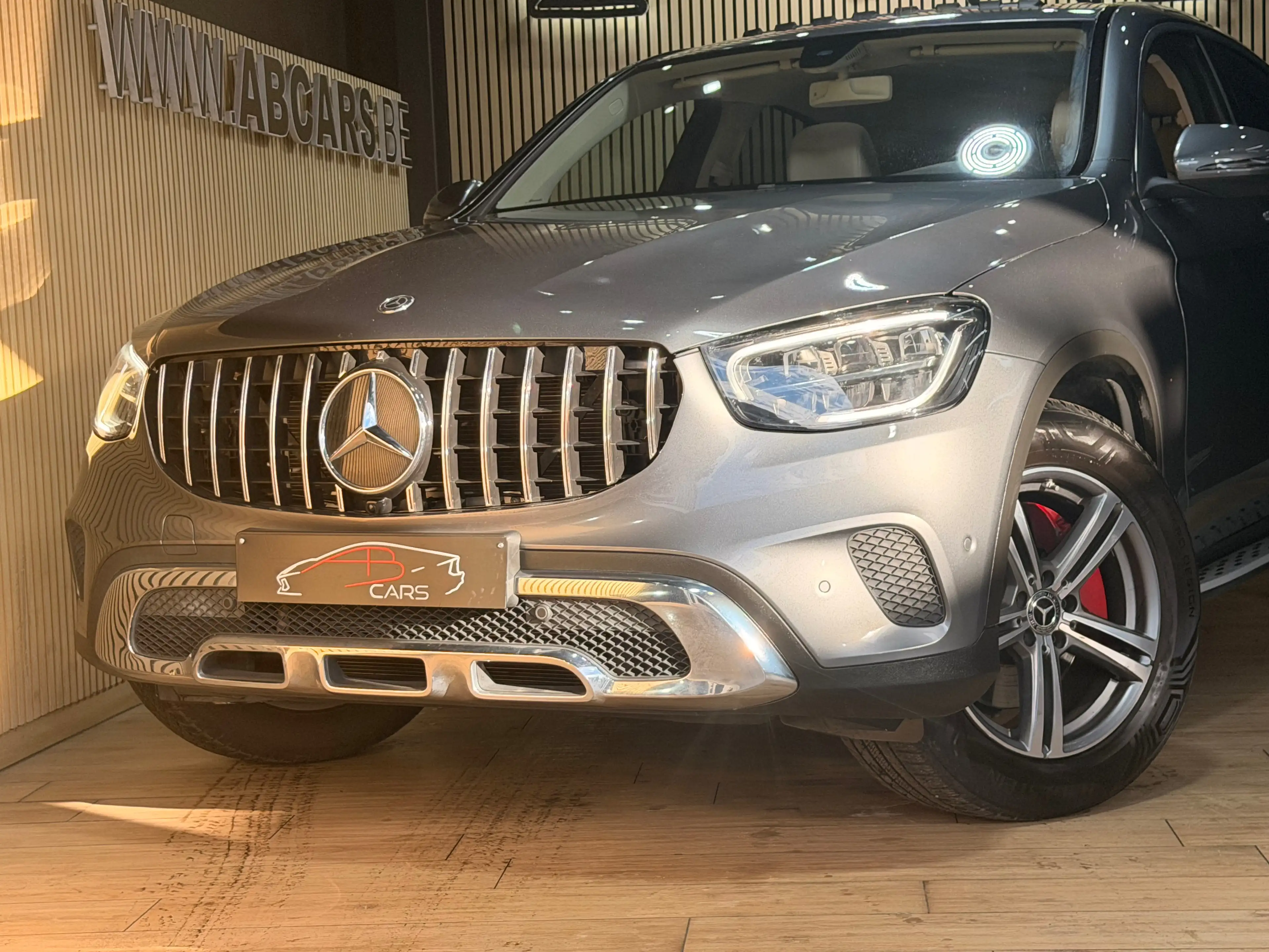 Mercedes-Benz GLC 200 4-Matic * COUPE * LOOK PACK AMG * GAR 12 MOIS * — photo 4
