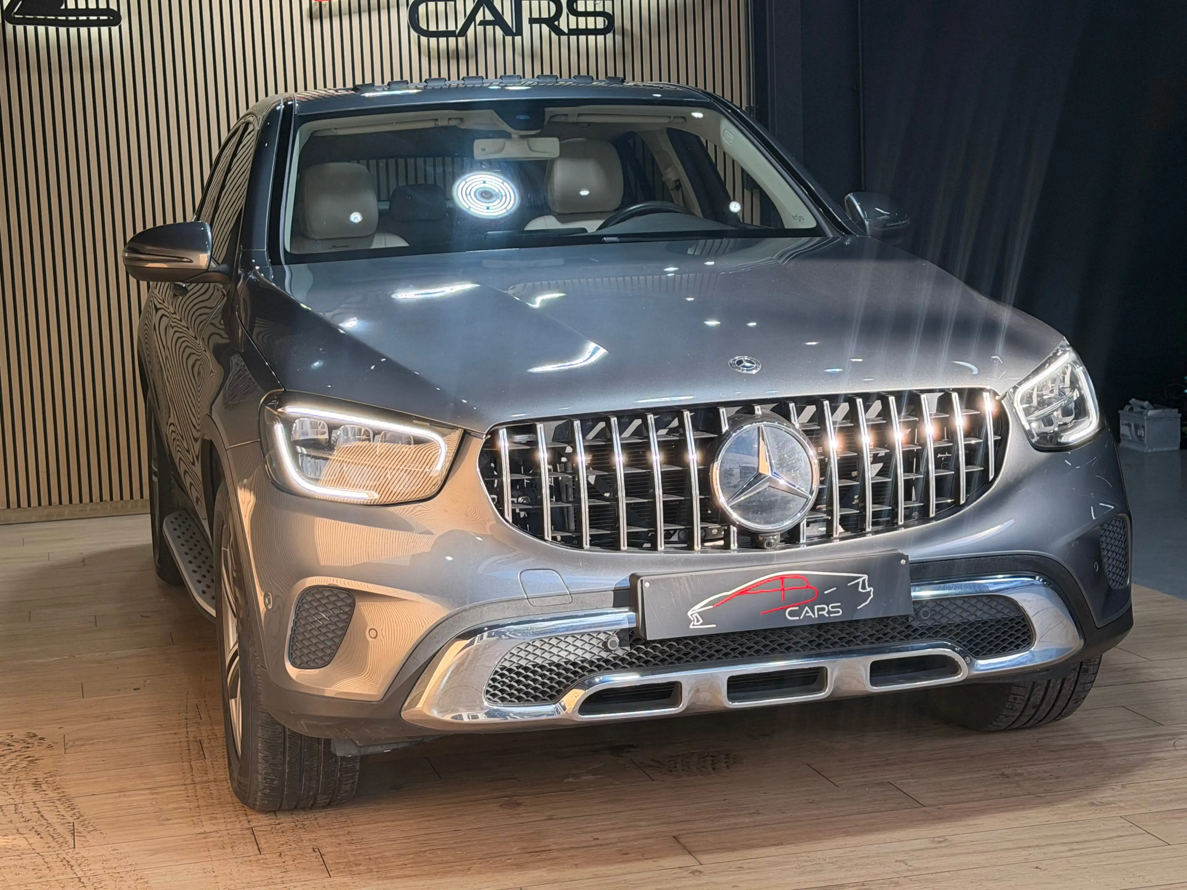 Mercedes-Benz GLC 200 4-Matic * COUPE * LOOK PACK AMG * GAR 12 MOIS * — photo 8