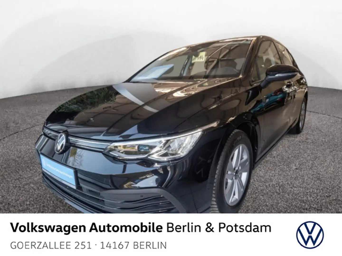 Volkswagen Golf VIII 1.0 eTSI DSG Life Navi AHK PDC SHZ Schwarz - 1