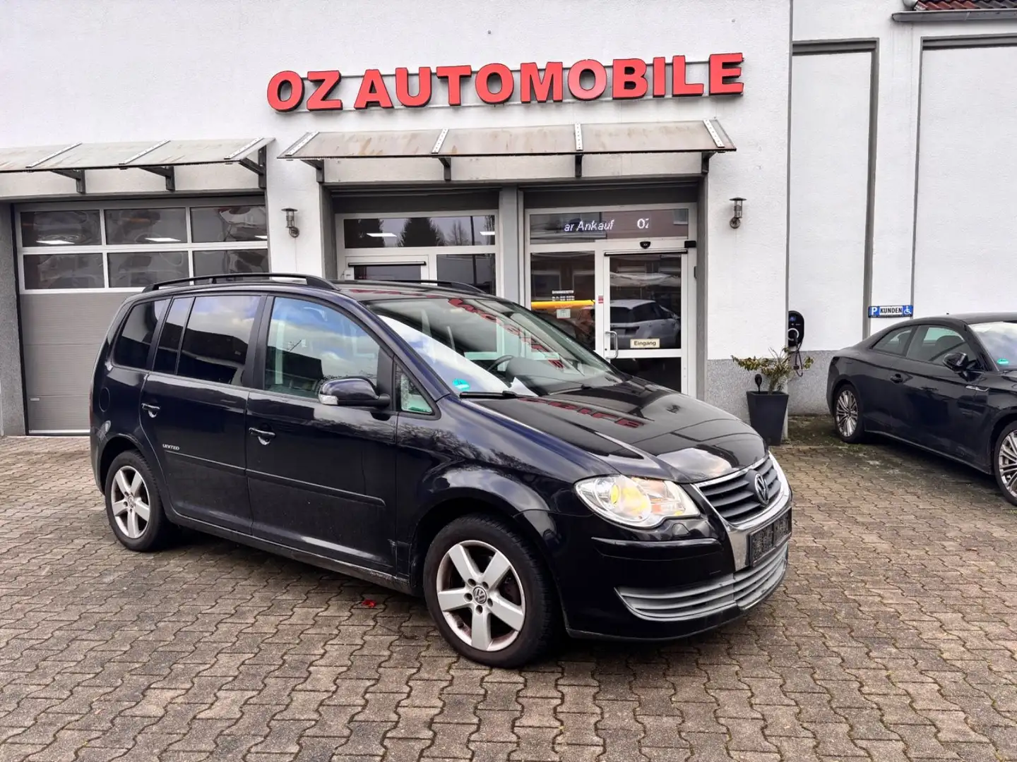 Volkswagen Touran United Zwart - 1