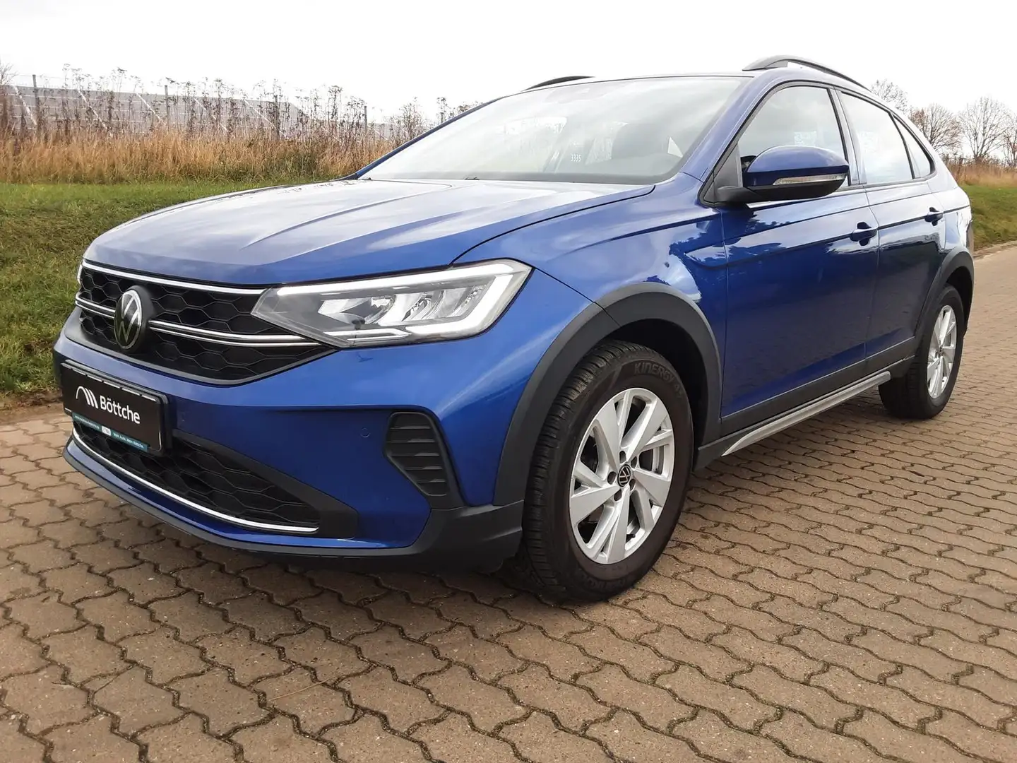Volkswagen Taigo Life TSI LED/Navi/SHZ/PDC/DAB/Allwetter Bleu - 2