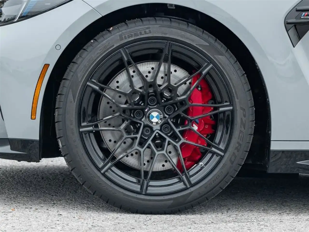 BMW M4 photo BMW M4