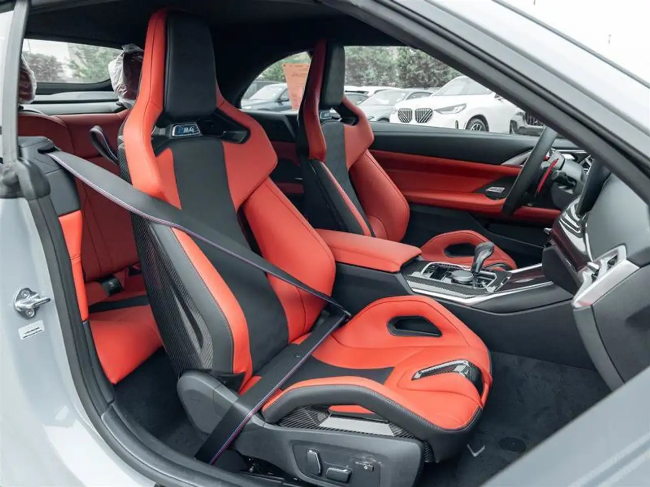 BMW M4 photo BMW M4