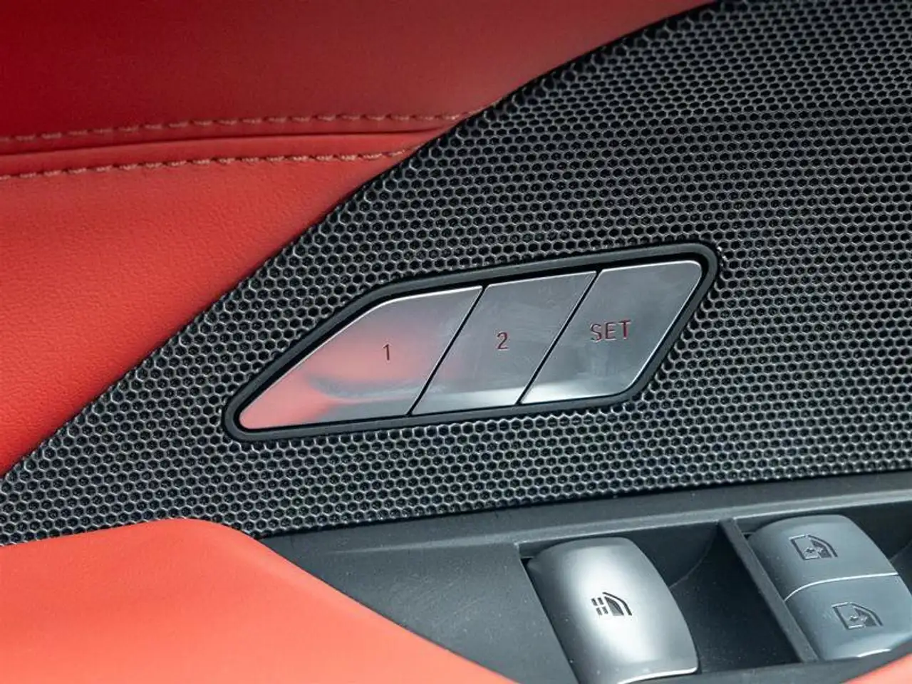 BMW M4 photo BMW M4