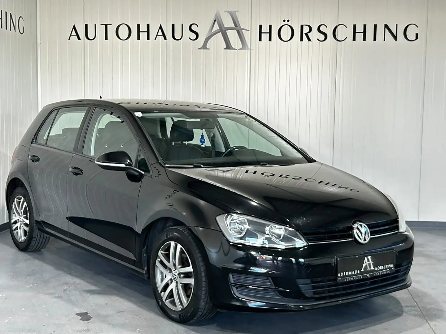 Volkswagen Golf Comfortline 1,6 BMT TDI DPF Schwarz - 1