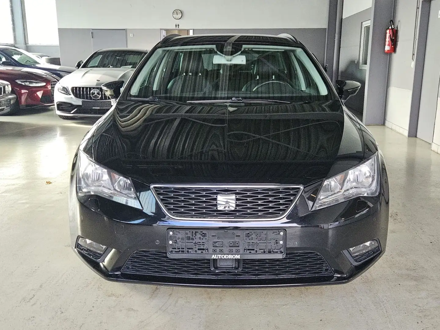 SEAT Leon ST Style+Alcantara+Lane Assist+Navi+PDC Noir - 2