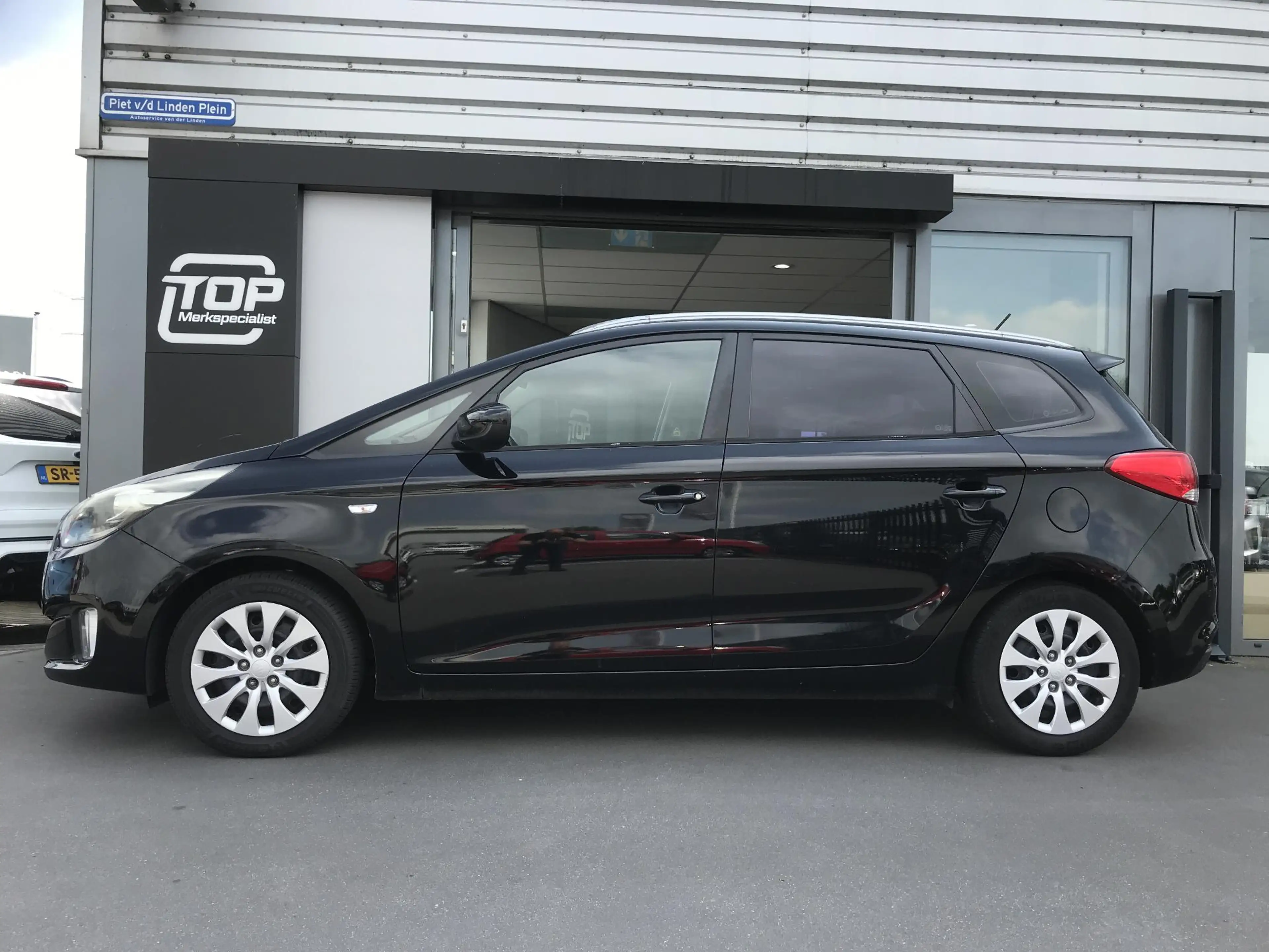 Kia Carens 1.6 ComfortLine 7 persoons — photo 2