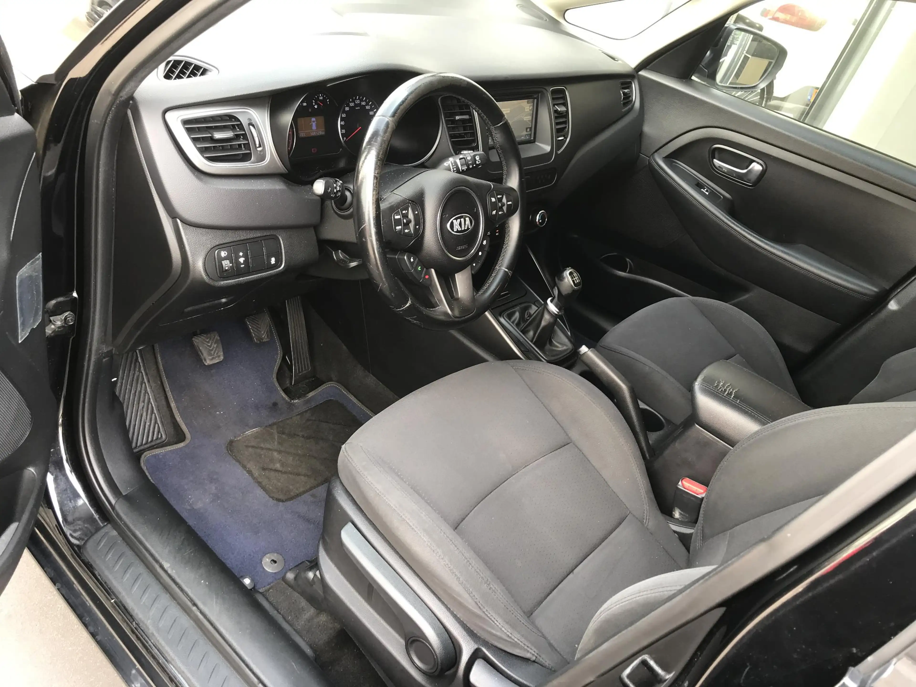 Kia Carens 1.6 ComfortLine 7 persoons — photo 6