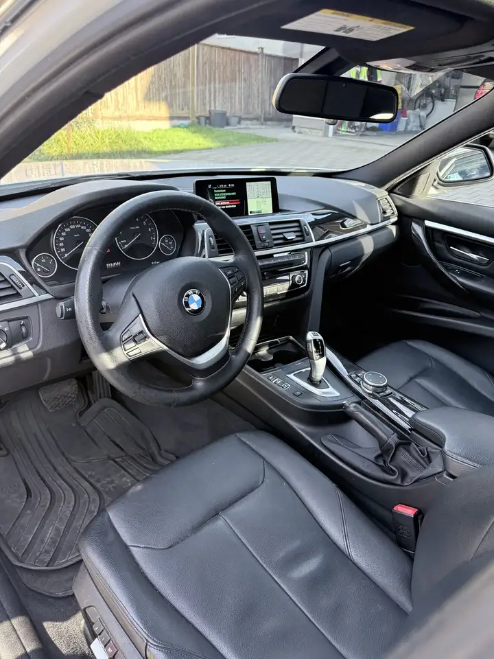 BMW 3 Series photo BMW 3 Series