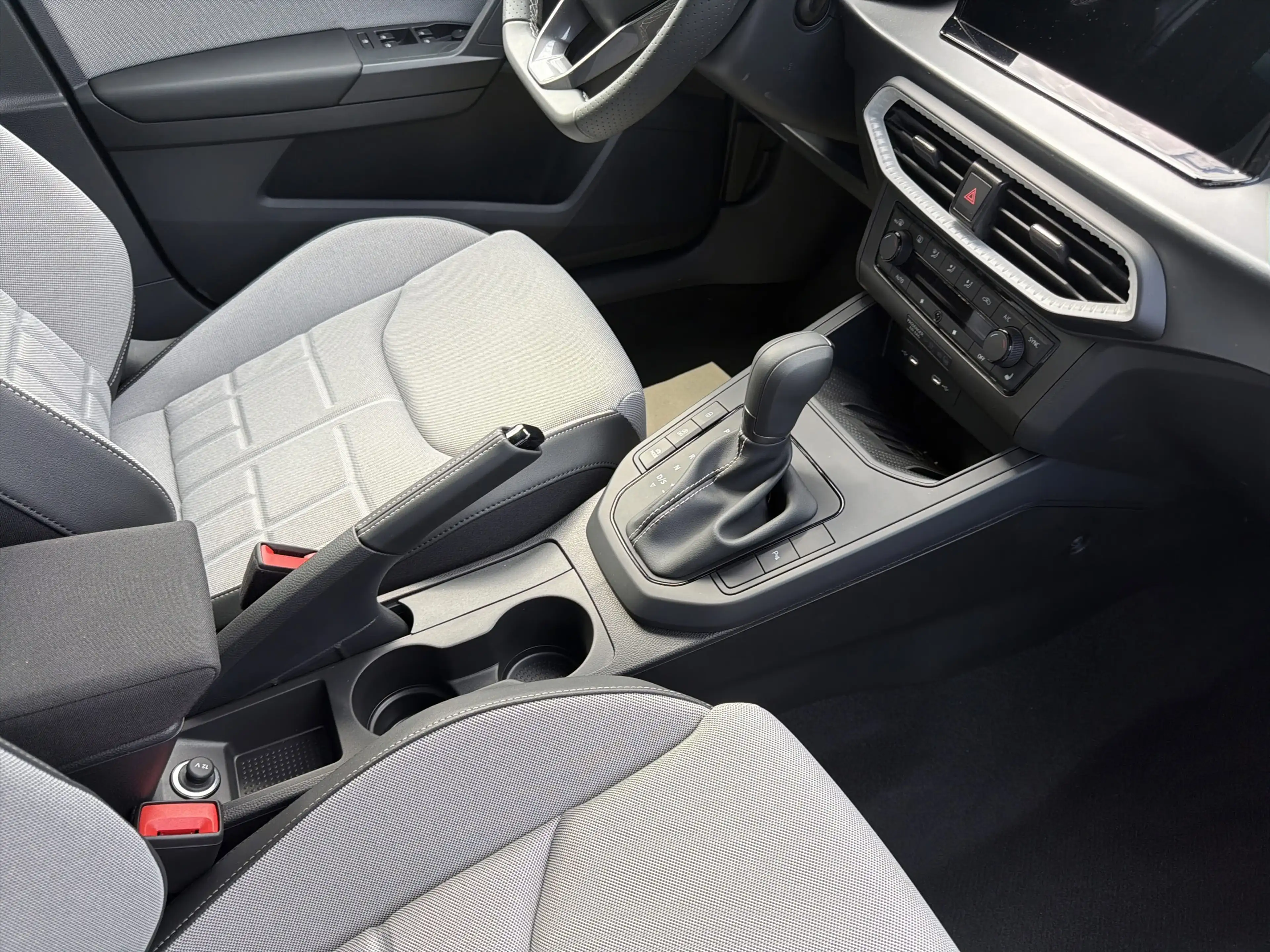 SEAT Ibiza 1.0 TSI DSG FR KESSY SPORTS VIRTUAL COCKPT — photo 8