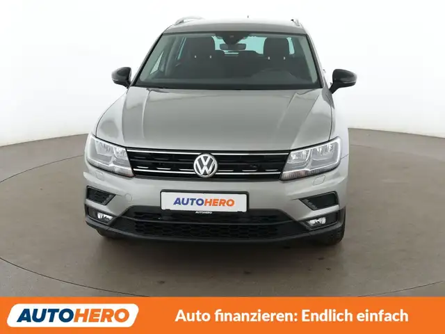 Volkswagen Tiguan view 9