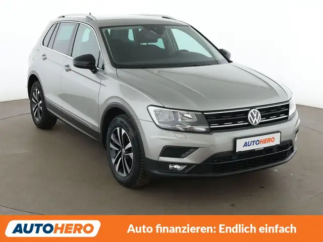 Volkswagen Tiguan view 8