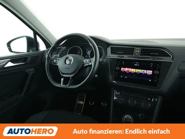 Volkswagen Tiguan view 13
