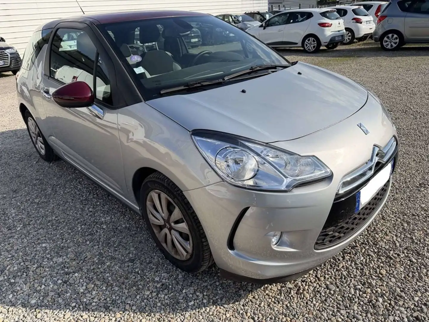 Citroen DS3 1.4 VTi Chic Gris - 2