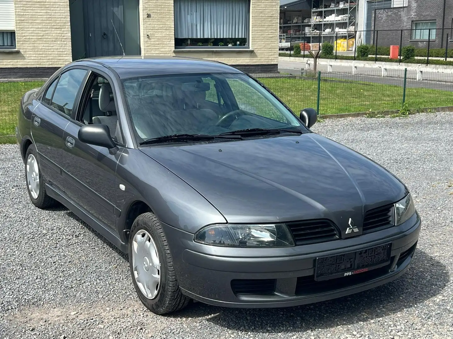 Mitsubishi Carisma Carisma 19D - TREKHAAK, AIRCO, CV, ER, BLEUTOOTH Grigio - 1