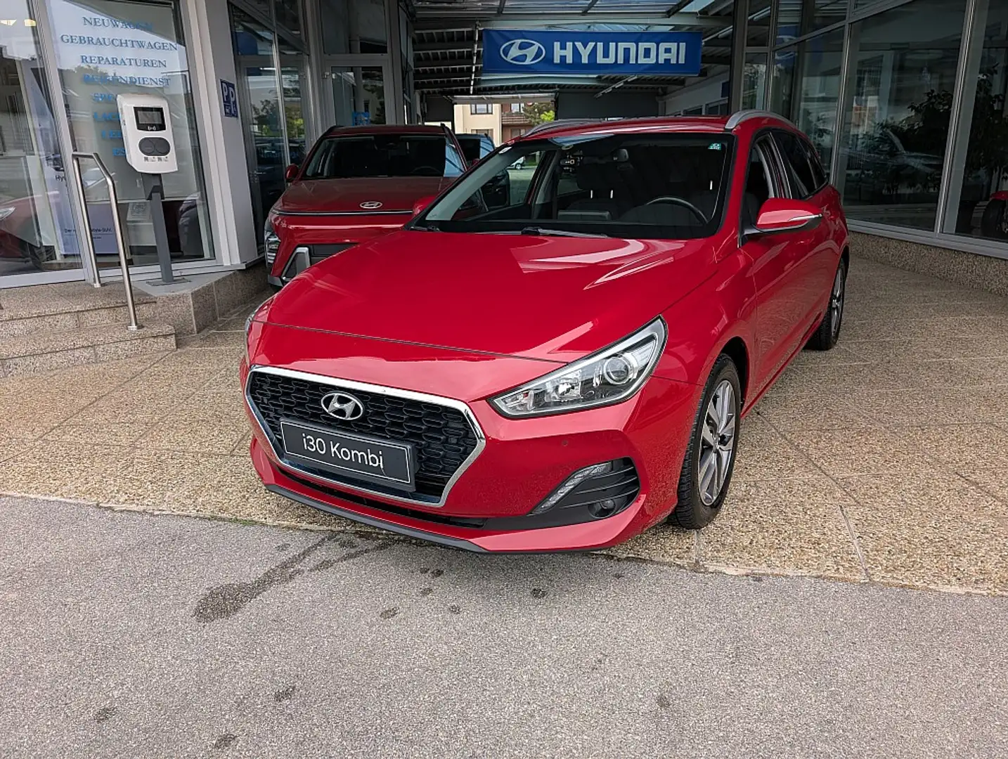 Hyundai i30 CW 1,4 T-GDI Level 4 Rot - 1