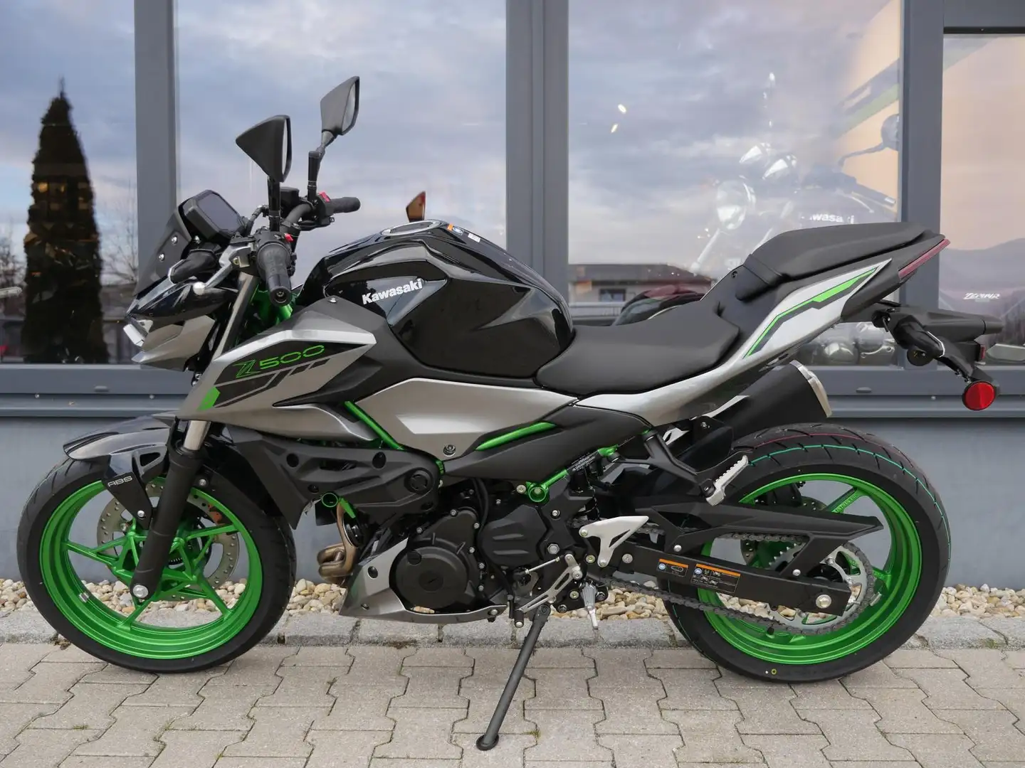Kawasaki Z 500 SE - dt. Modell 2025 - TOP - 2