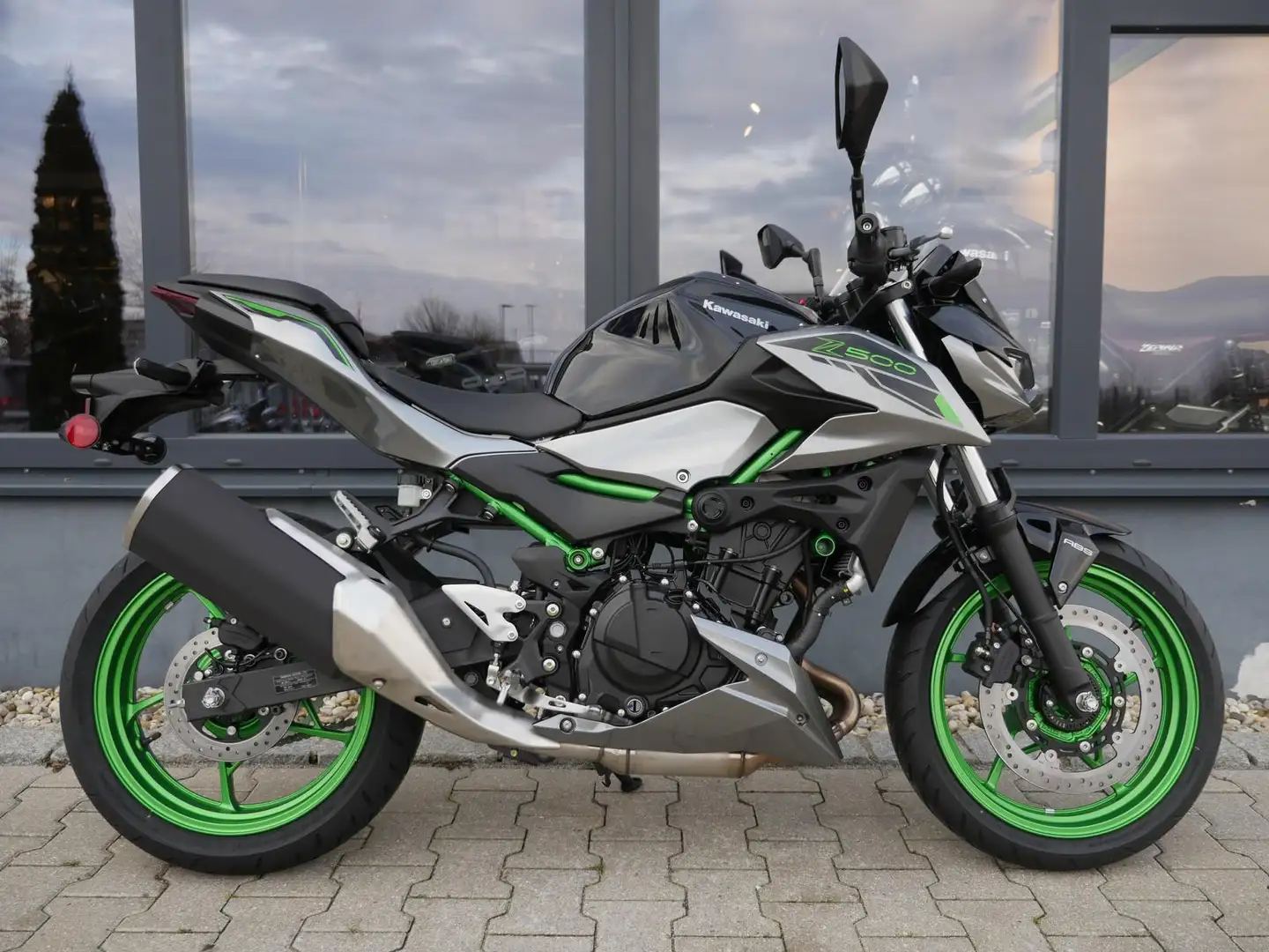 Kawasaki Z 500 SE - dt. Modell 2025 - TOP - 1