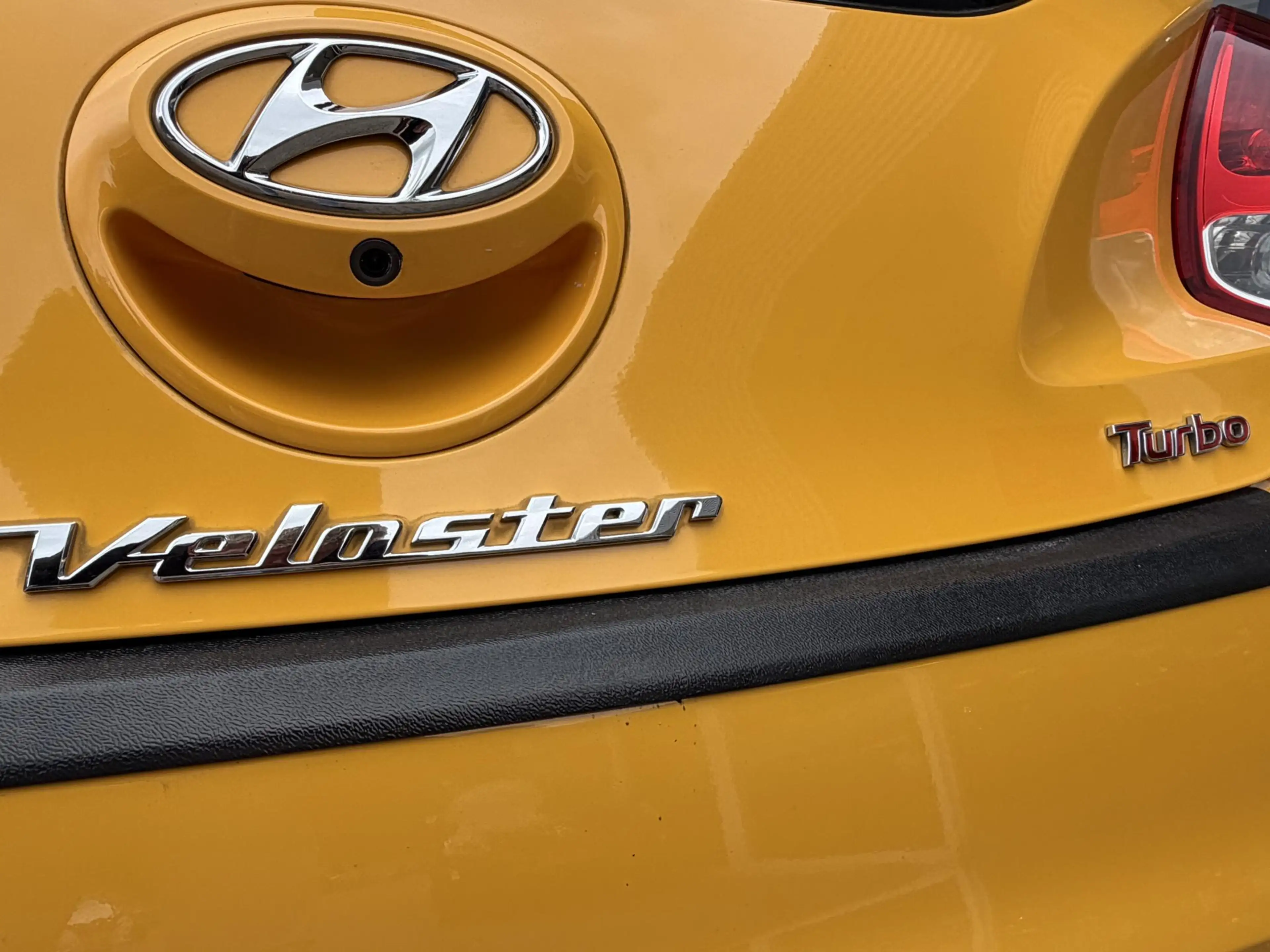 Hyundai VELOSTER 1.6 T-GDI i-Catcher / Uniek! / 220PK! 320NM! / Dea — photo 11