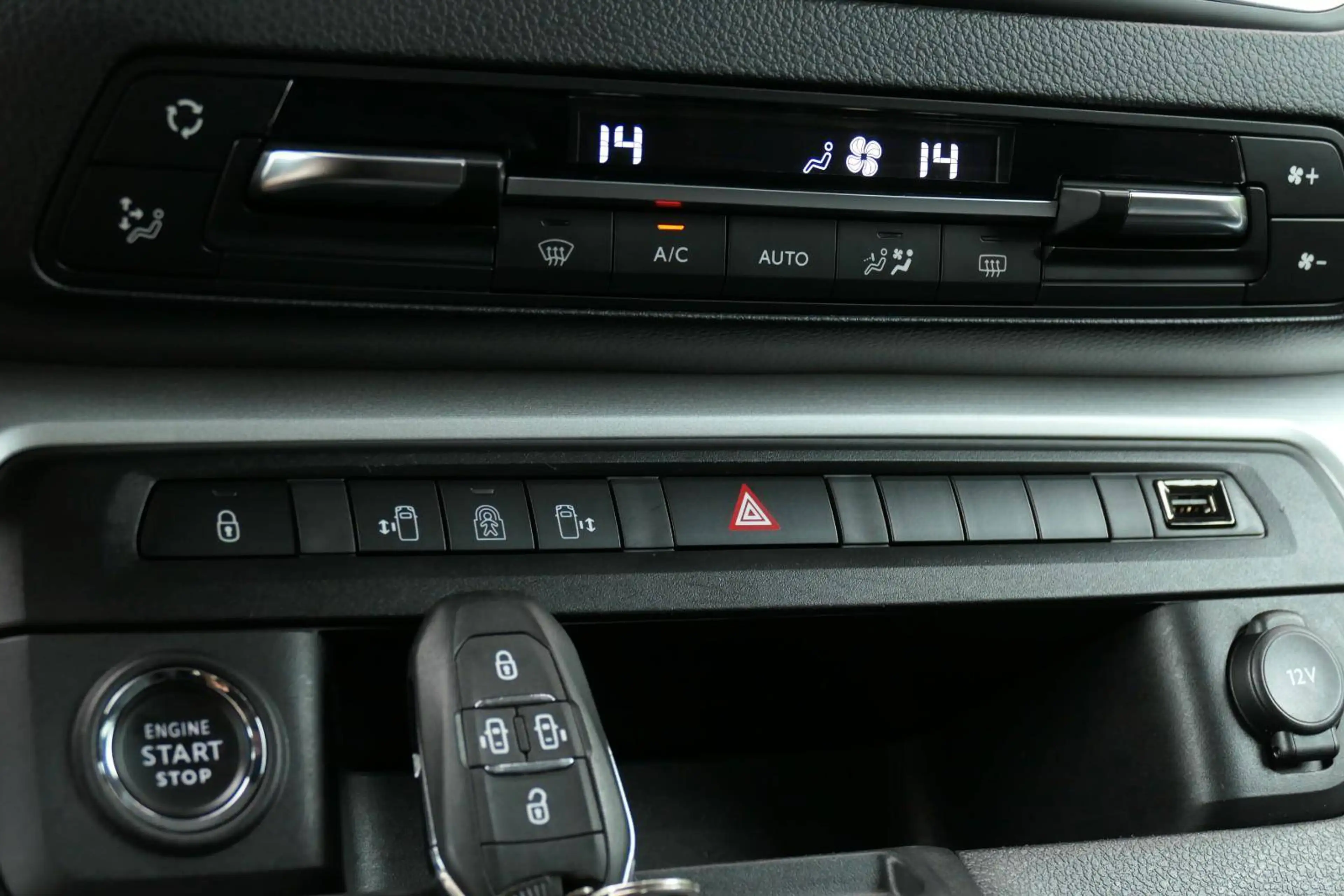 Citroen Spacetourer e-Spacetourer Business Lounge M*VOLLAUSSTATTUNG* — photo 5