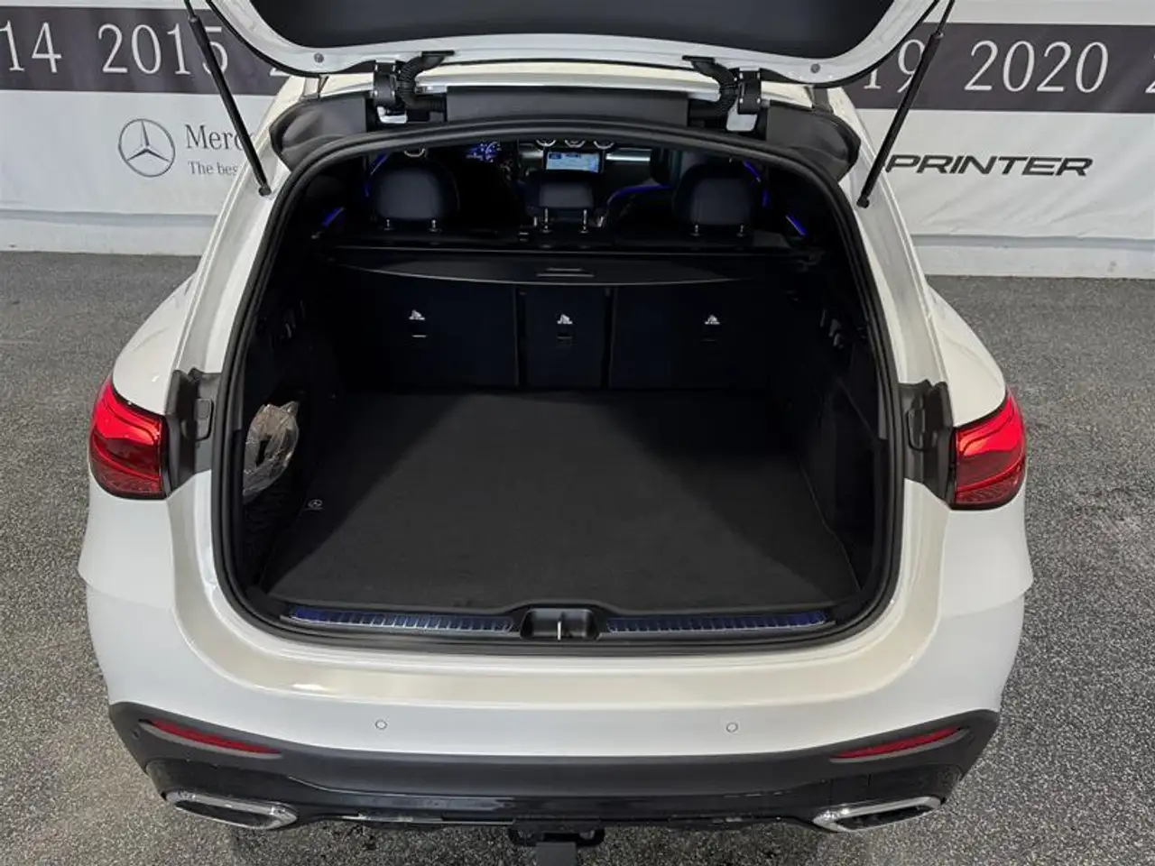 Mercedes-Benz GLC снимка Mercedes-Benz GLC