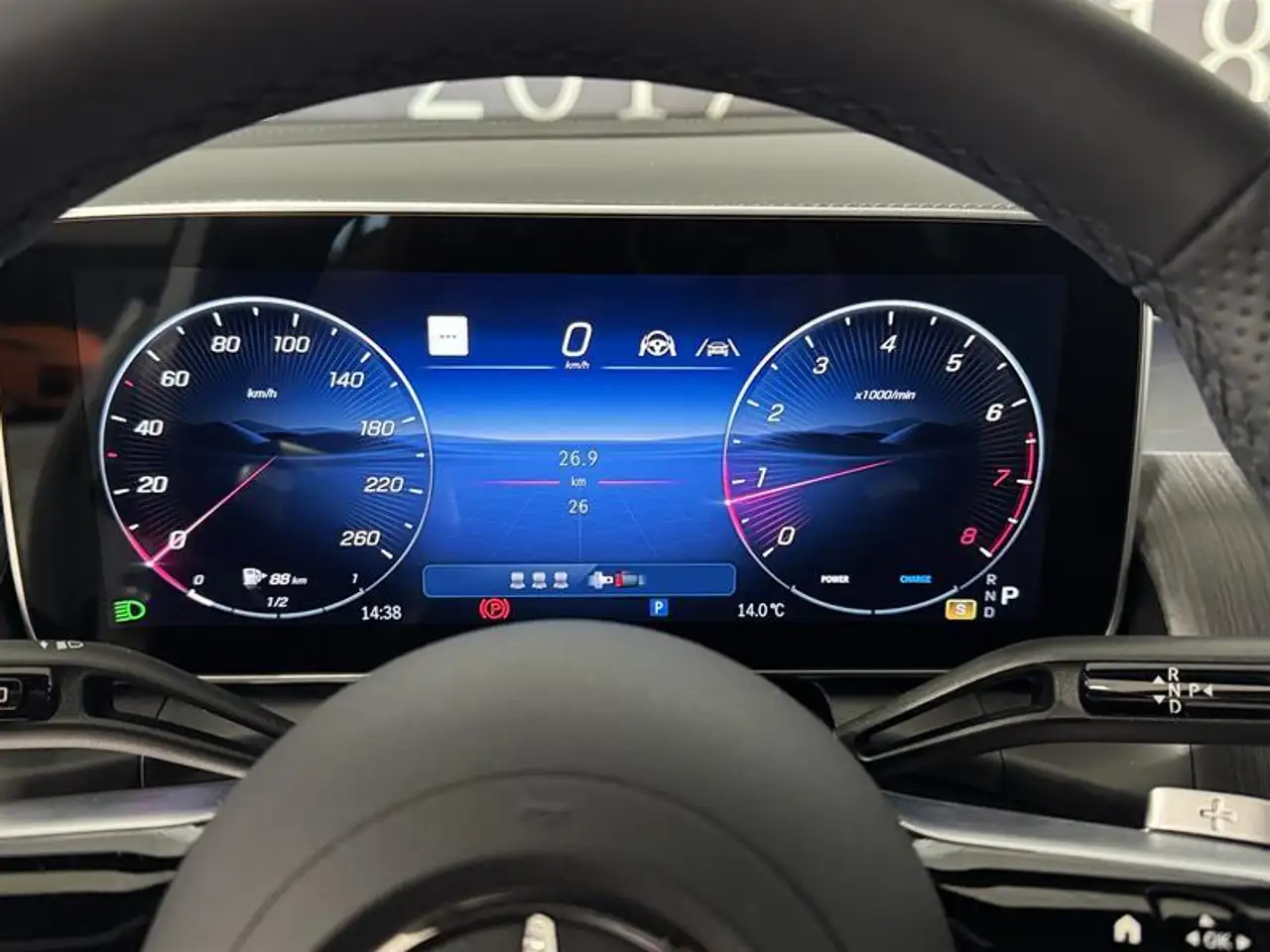 Mercedes-Benz GLC снимка Mercedes-Benz GLC