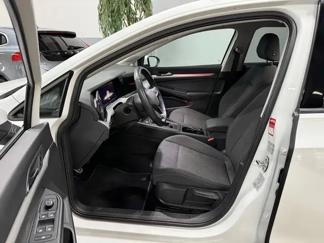 Volkswagen Golf view 5