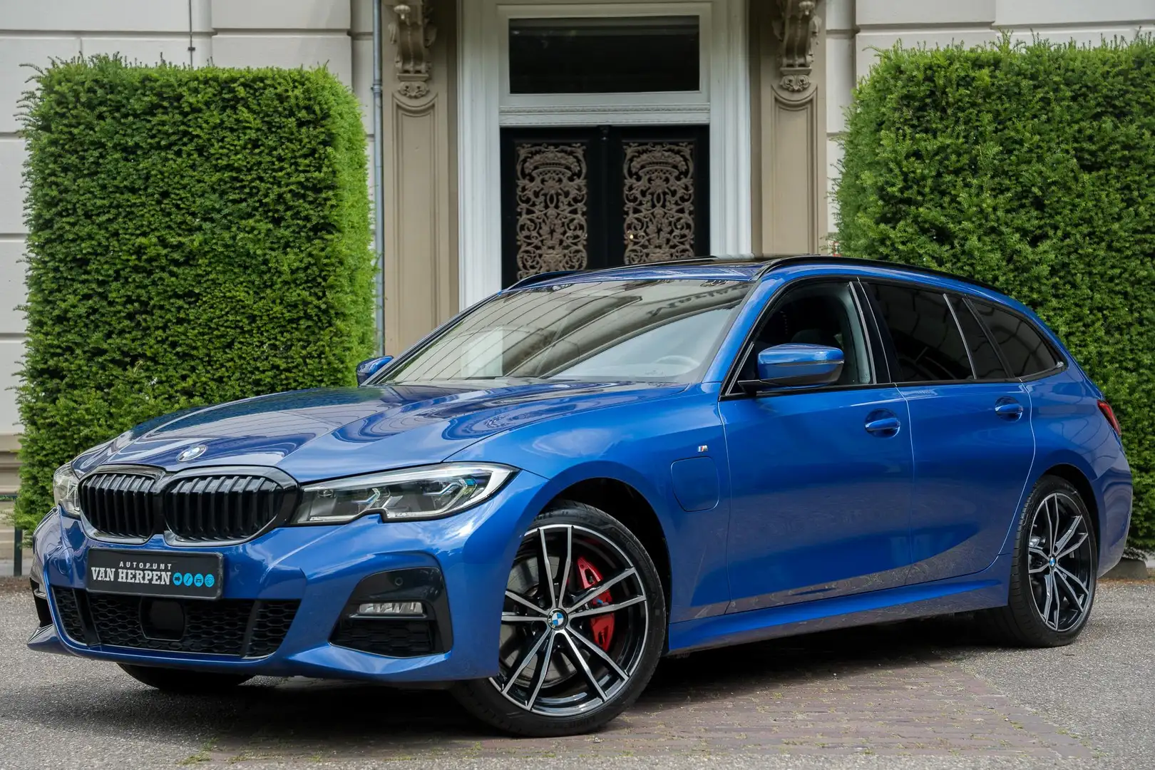 BMW 330 3-serie Touring 330e M-Sport PANO | ADAPTIVE | H&K Bleu - 1