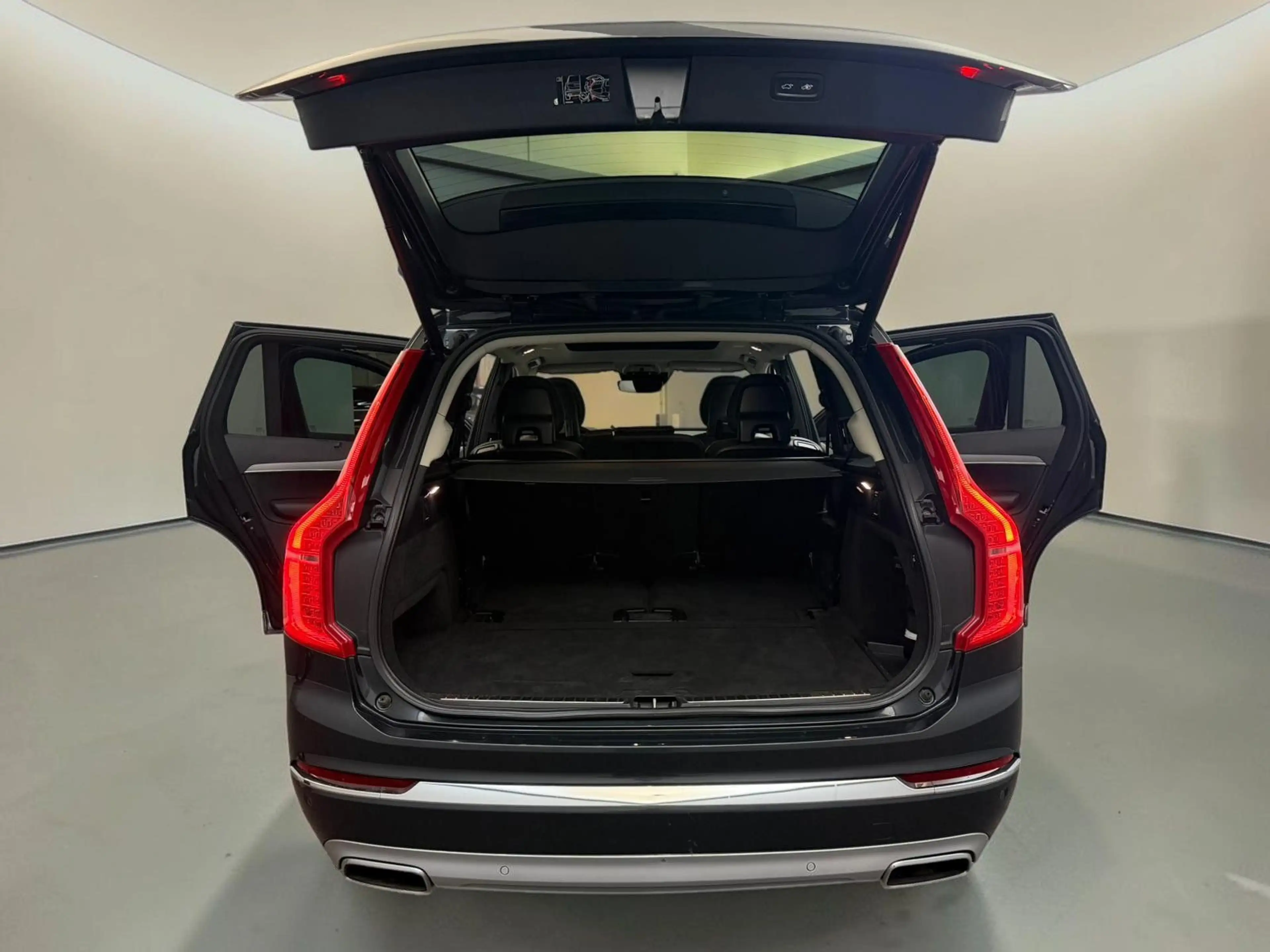 Volvo XC90 T8 Inscription*AWD*AHK*PANO*360*XENIUM*22Z — photo 14