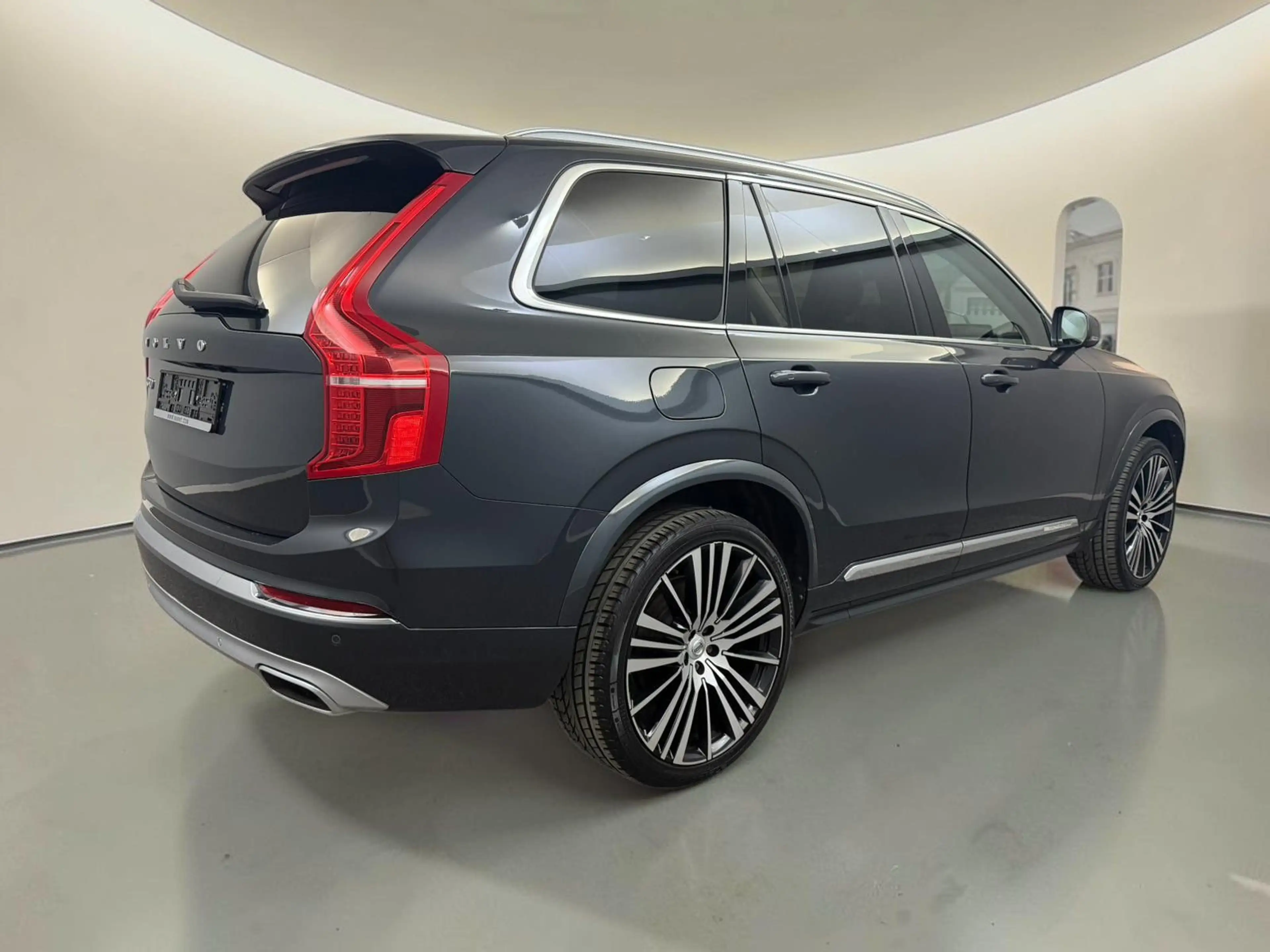 Volvo XC90 T8 Inscription*AWD*AHK*PANO*360*XENIUM*22Z — photo 7