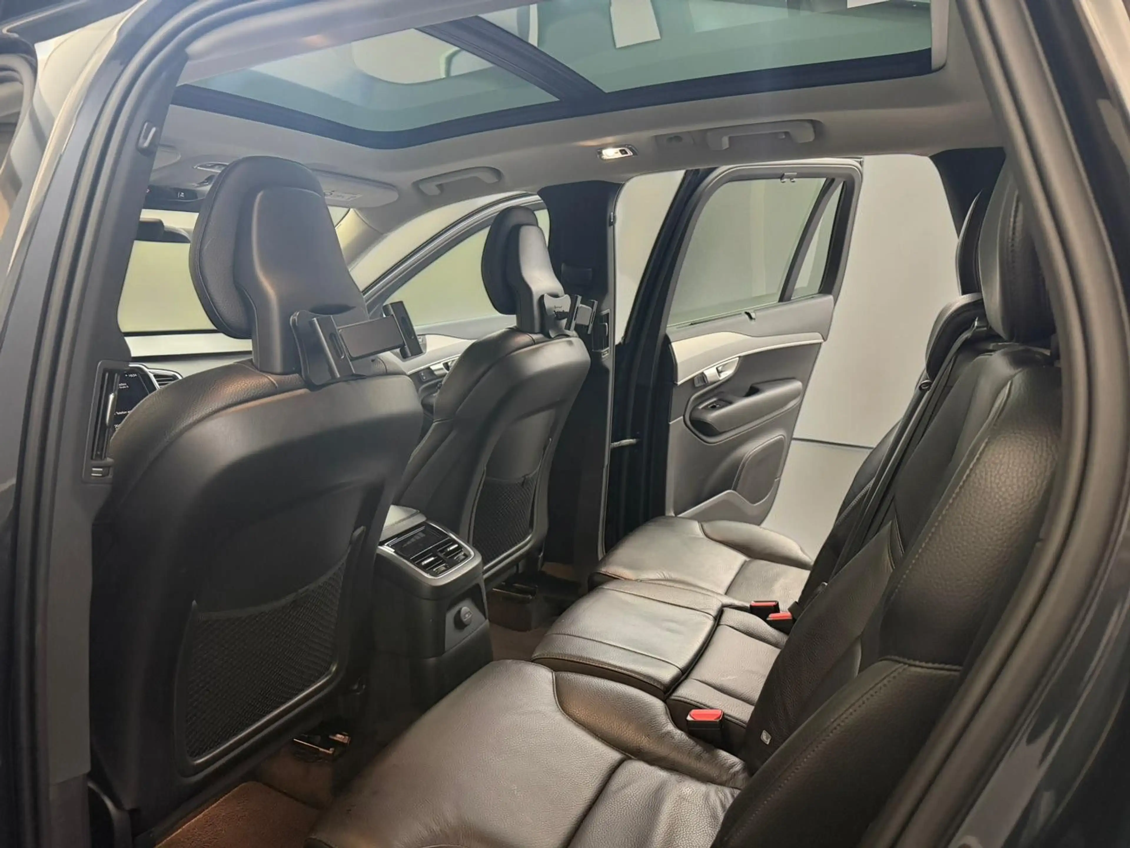 Volvo XC90 T8 Inscription*AWD*AHK*PANO*360*XENIUM*22Z — photo 12