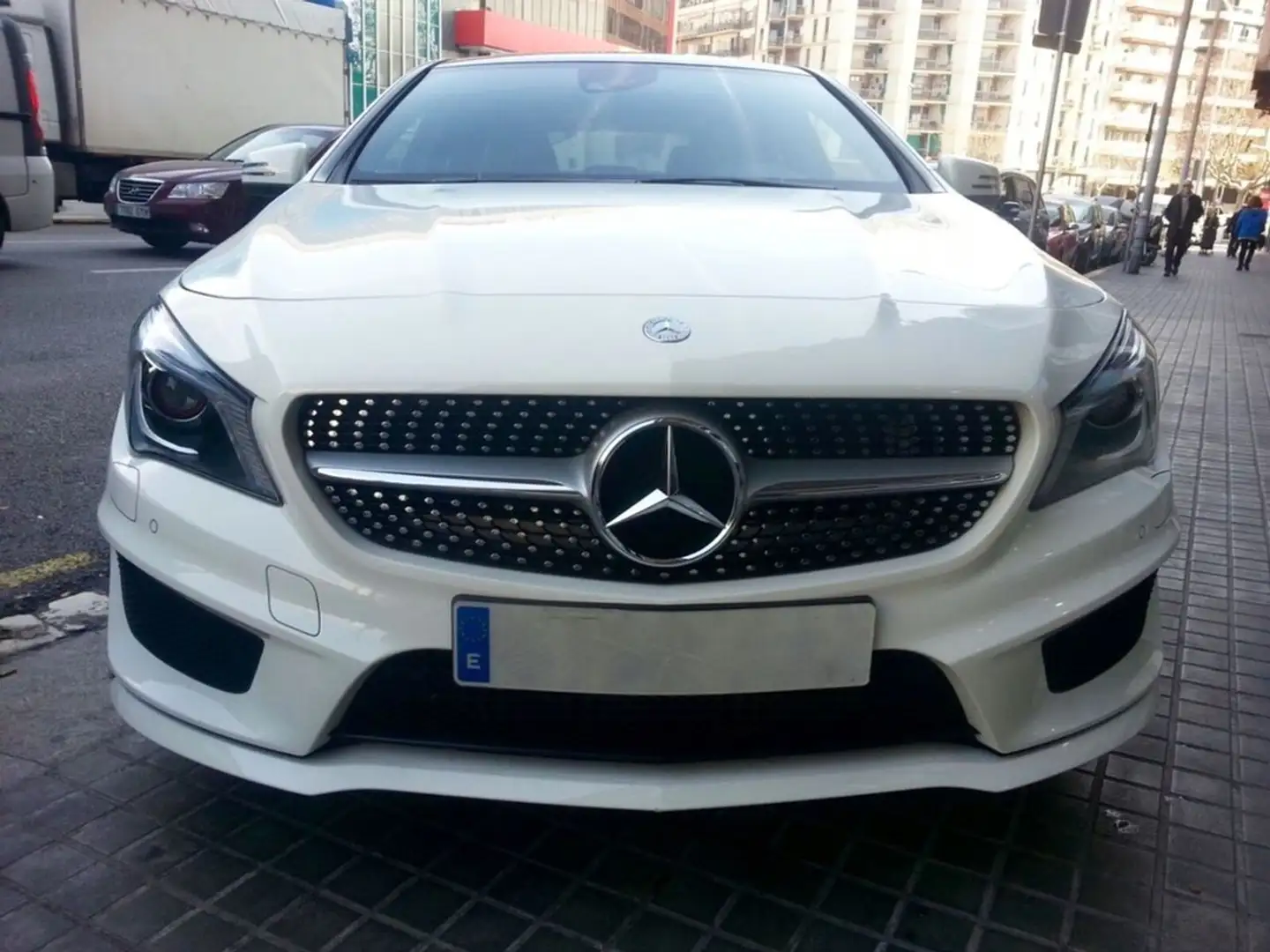 Mercedes-Benz CLA 250 AMG Line 7G-DCT Blanc - 2