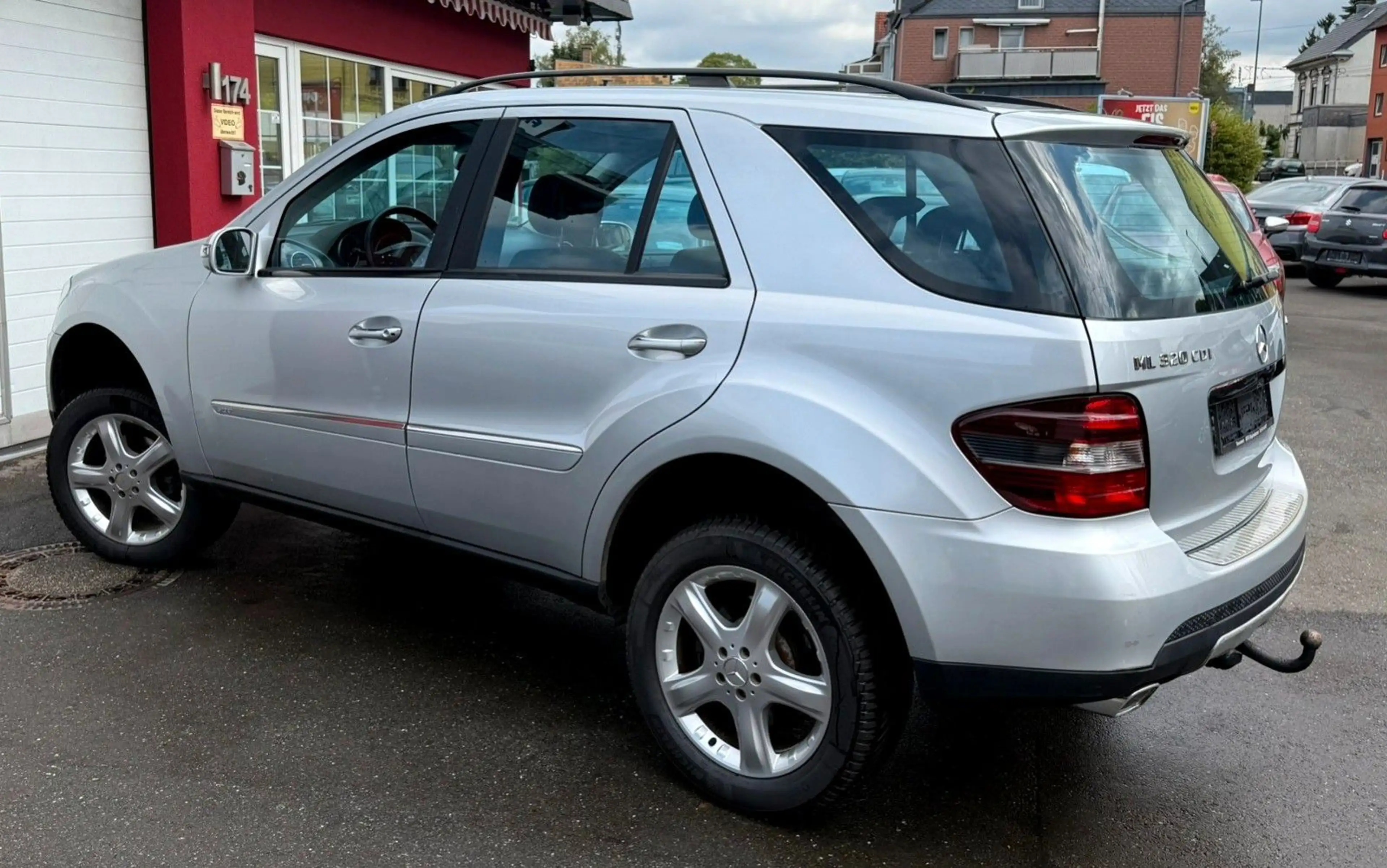 Mercedes-Benz ML 320 CDI 4MATIC Sport Luftfahrwerk+Leder+AHK++ — photo 5