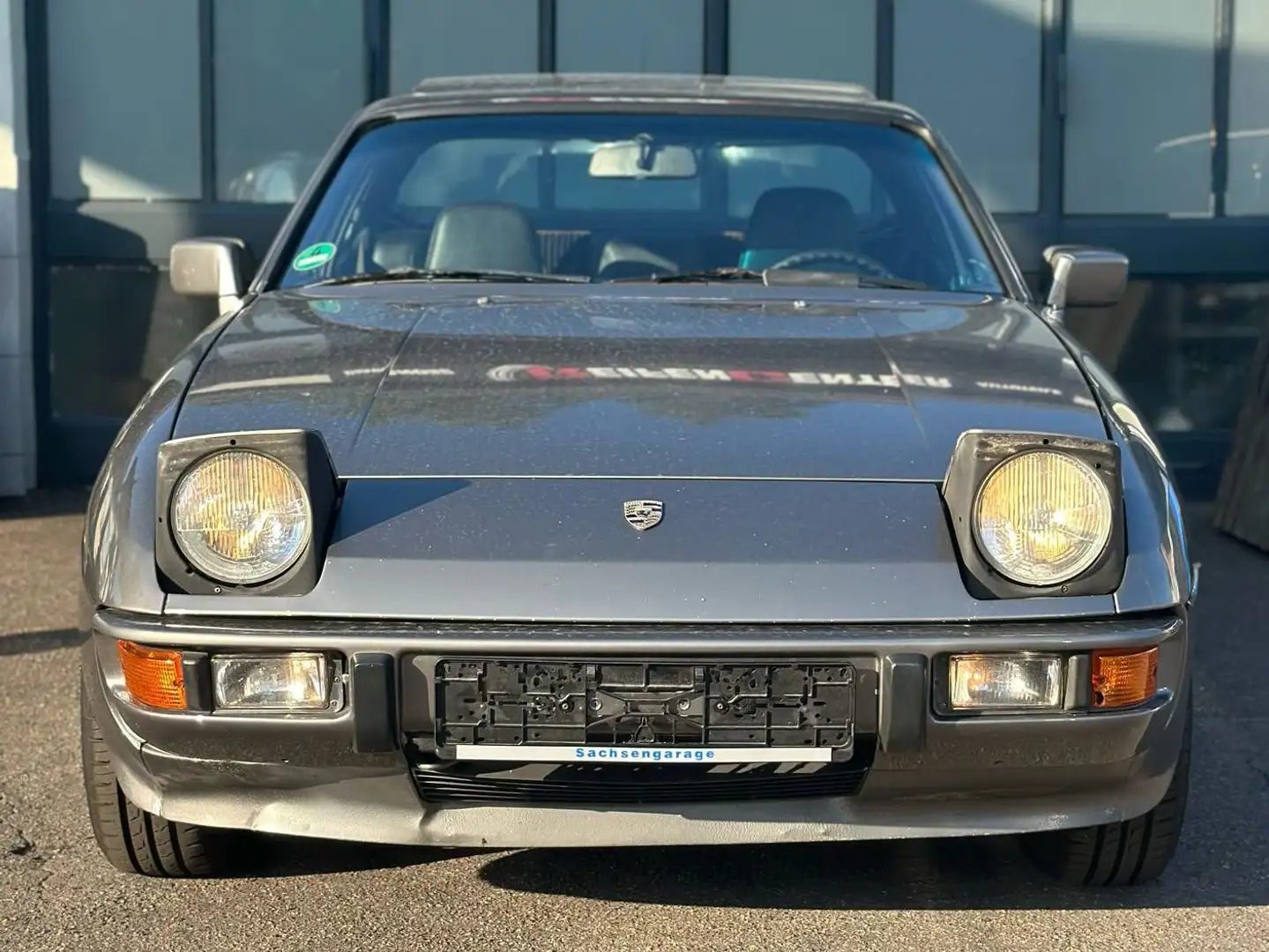 Porsche 924 S Grau - 1