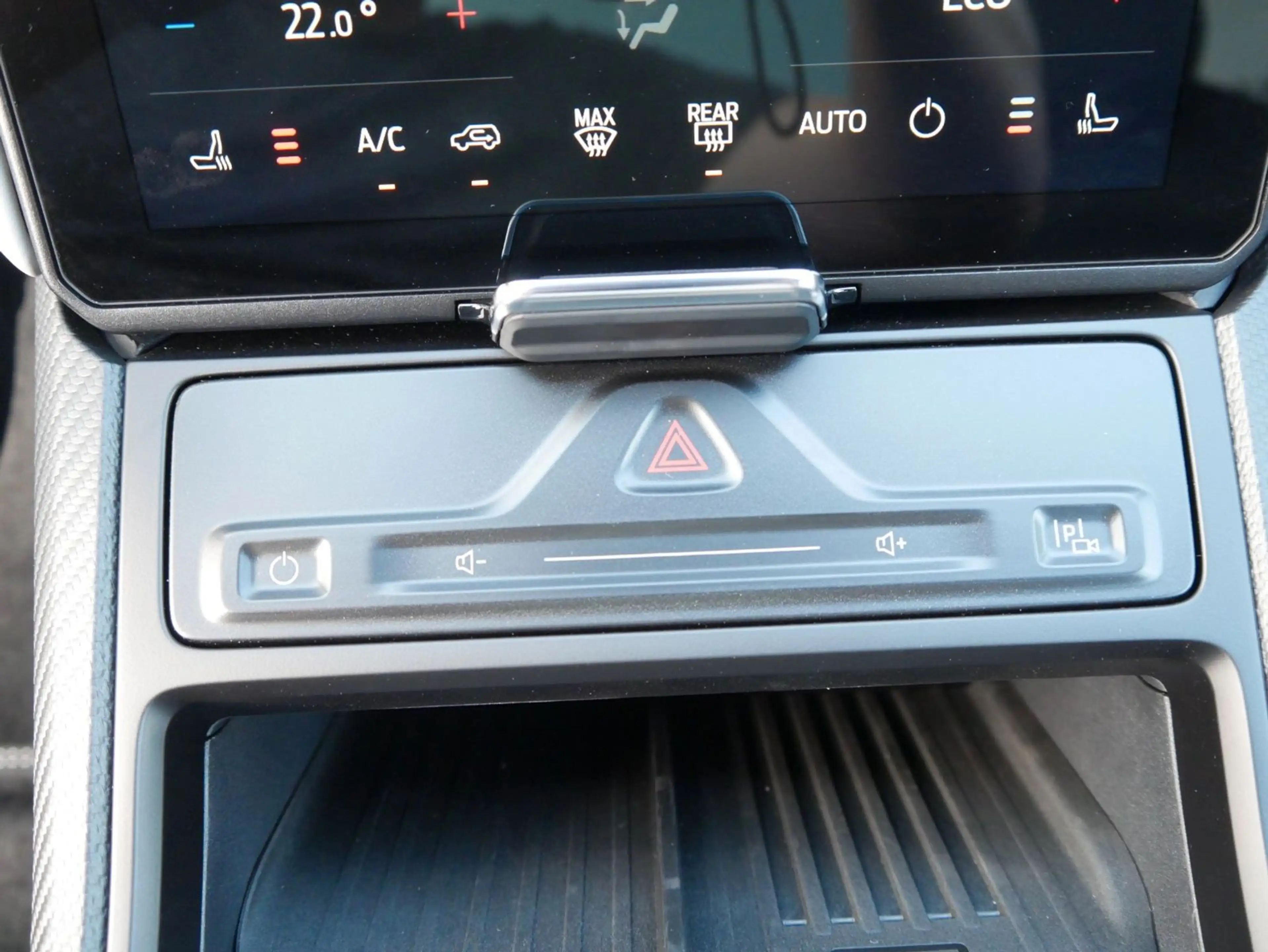 Ford Explorer Premium Extended Range RWD + AHK + ACC — photo 11