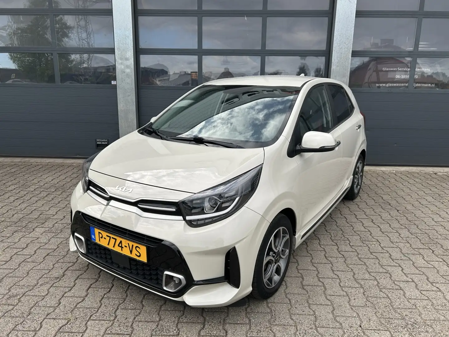 Kia Picanto 1.0 DPi 67pk GT-Line Beige - 1