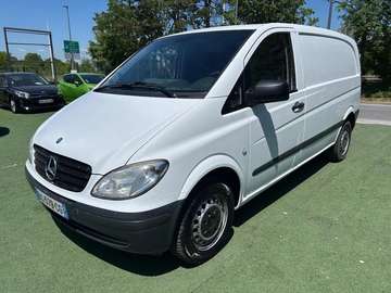 Vu (4.990 HT) 2.2l 109 CDI 95ch