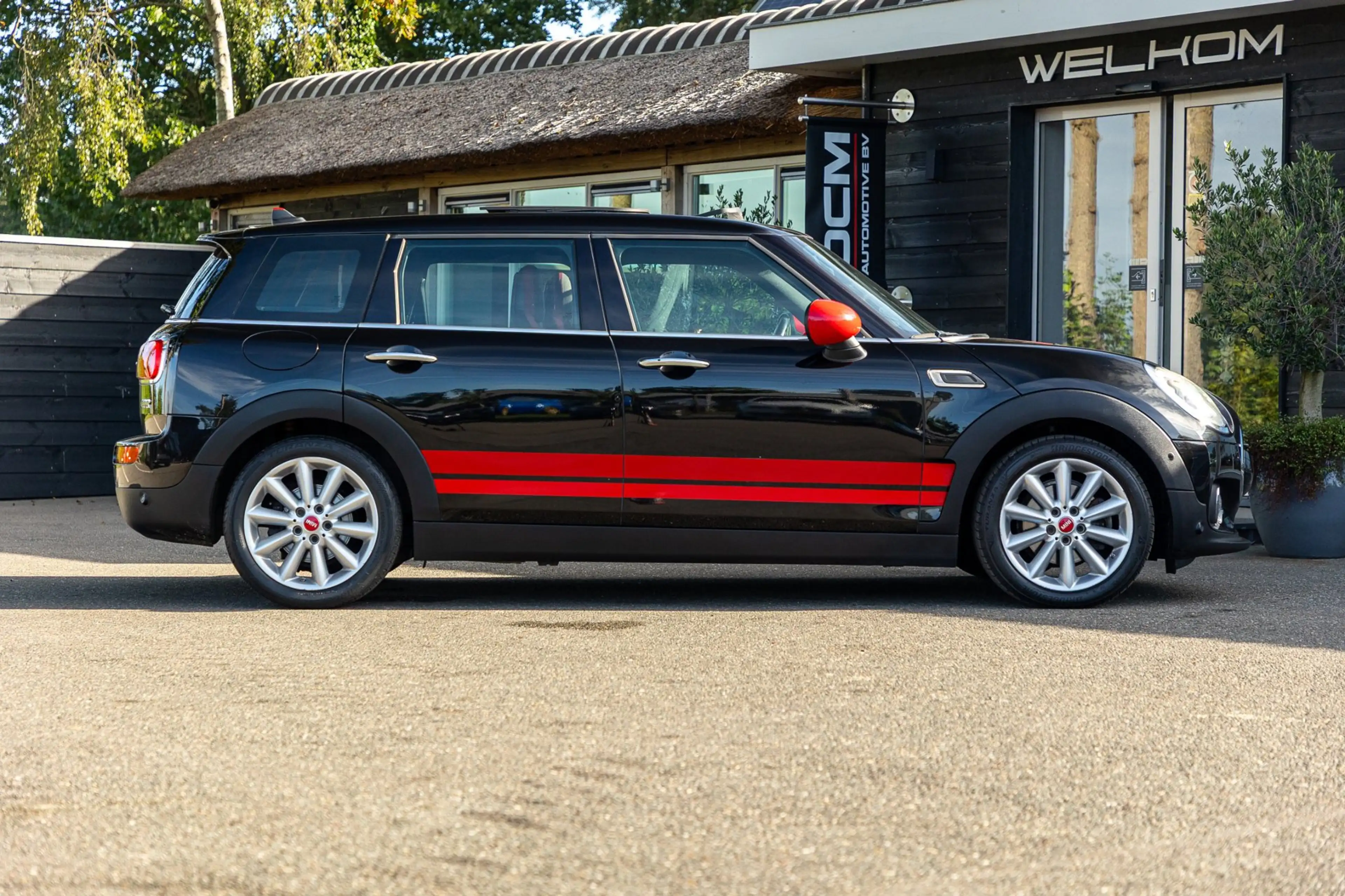 MINI Cooper Clubman 1.5 Chili Serious Business Panoramadak I Leder Alc — photo 8