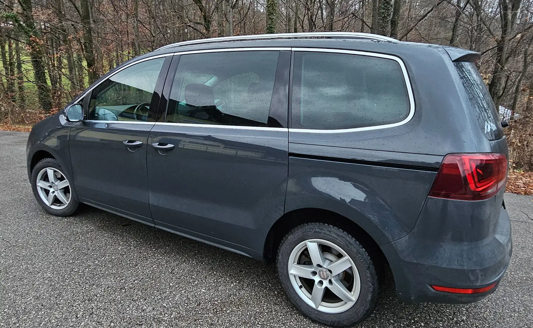 SEAT Alhambra Executive 2,0 TDI CR Kombi / Family Van Gri - 1