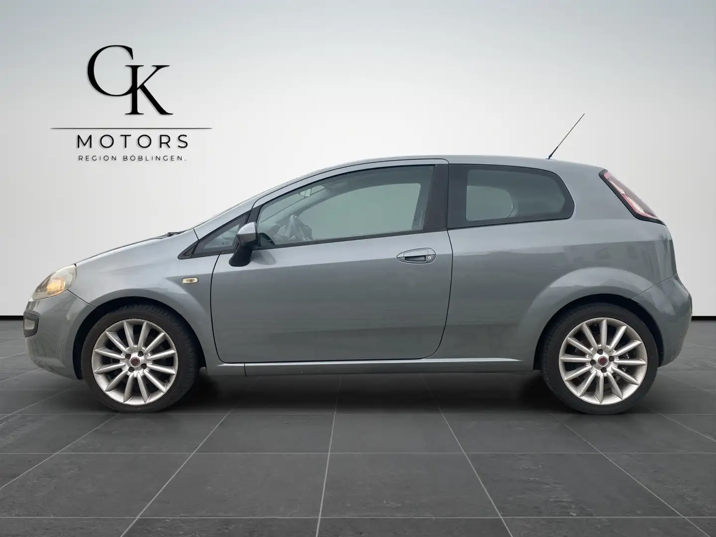 Fiat Punto 1,4 Turbo*Racing* Alu*Klima*135 PS* Gepflegt* Grau - 2