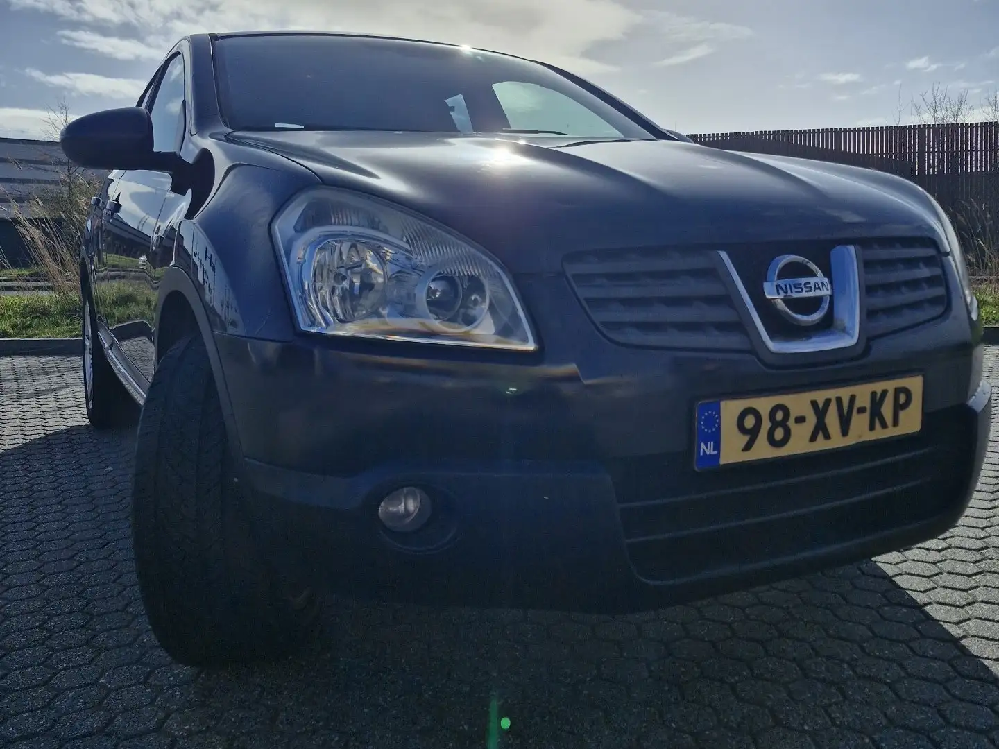 Nissan Qashqai 2.0 Automat Zwart - 1