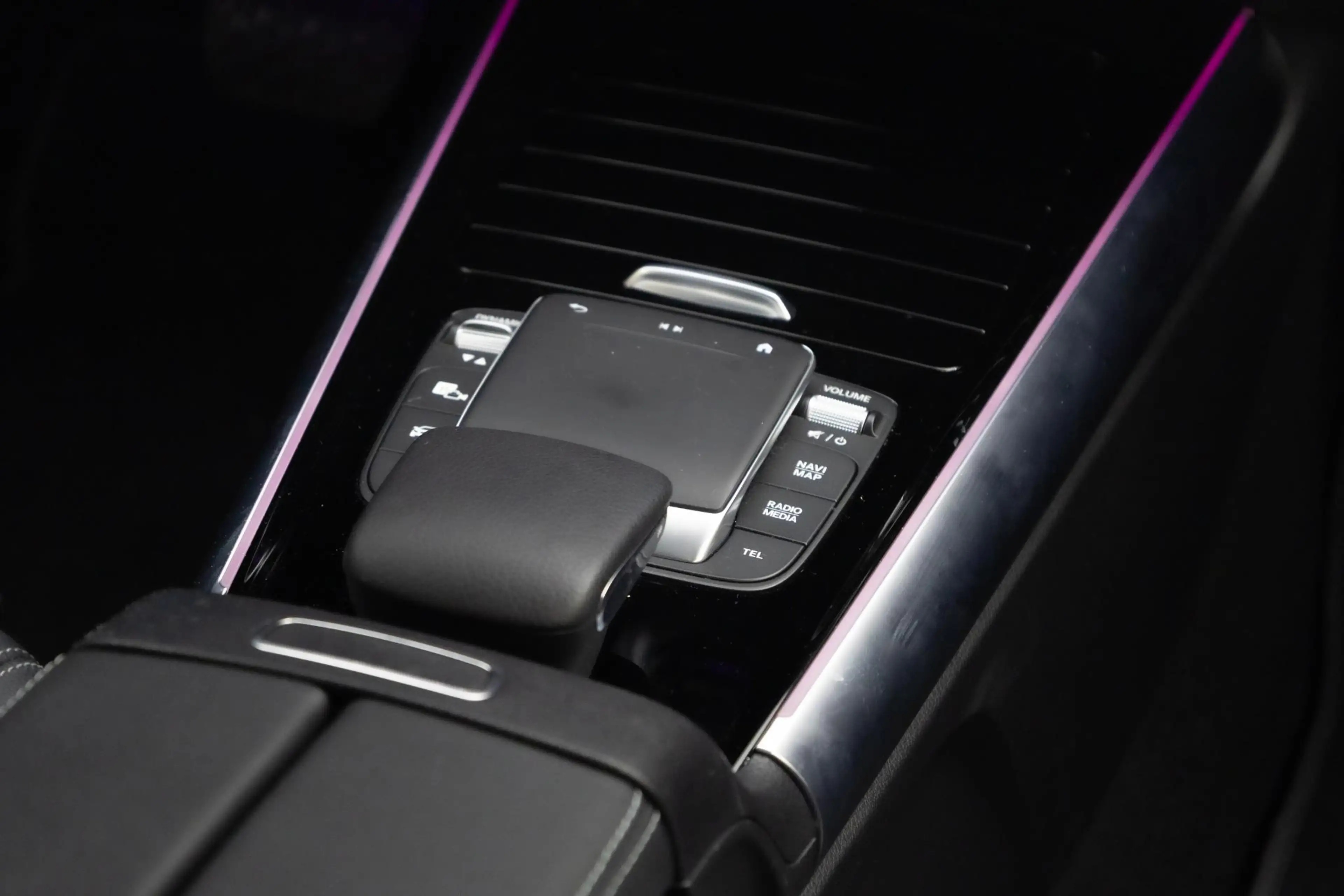 Mercedes-Benz EQA 250 Business Line 67 kWh — photo 15