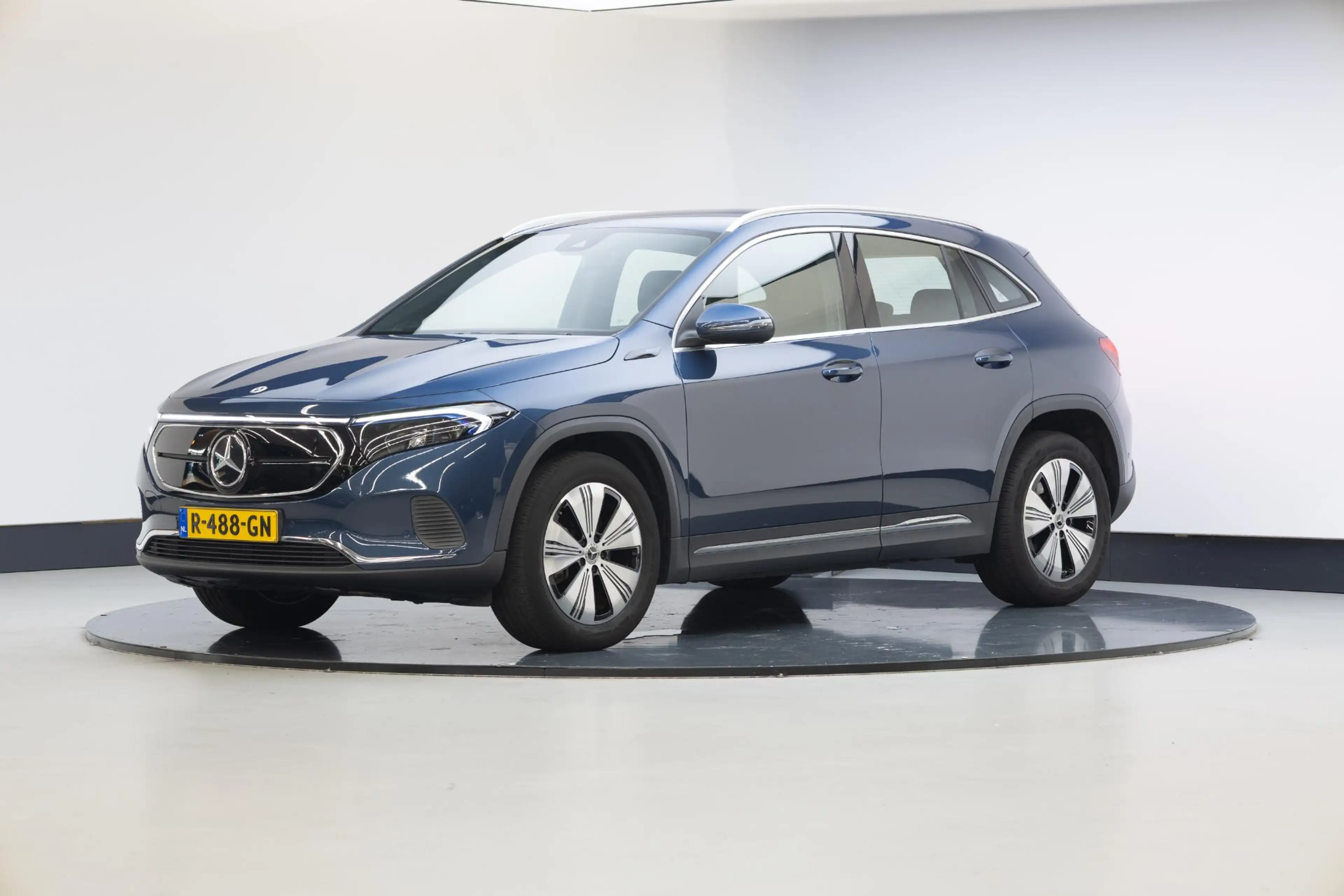 Mercedes-Benz EQA 250 Business Line 67 kWh — photo 22