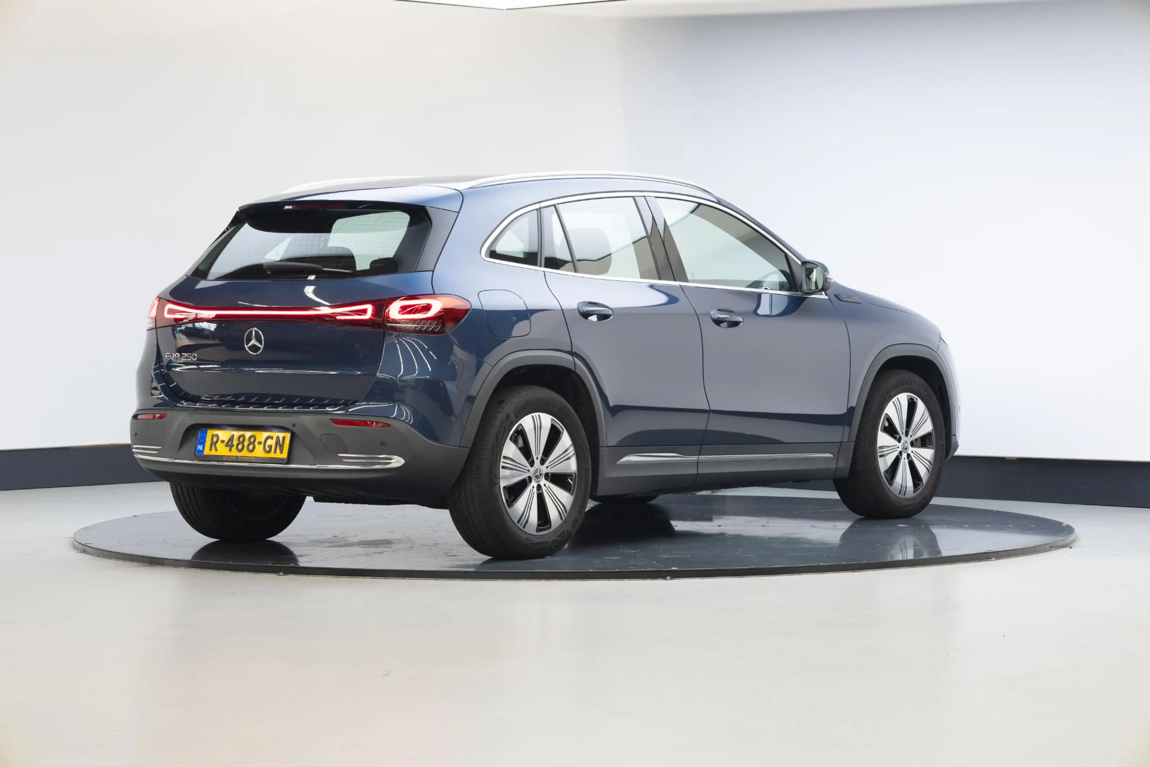 Mercedes-Benz EQA 250 Business Line 67 kWh — photo 19