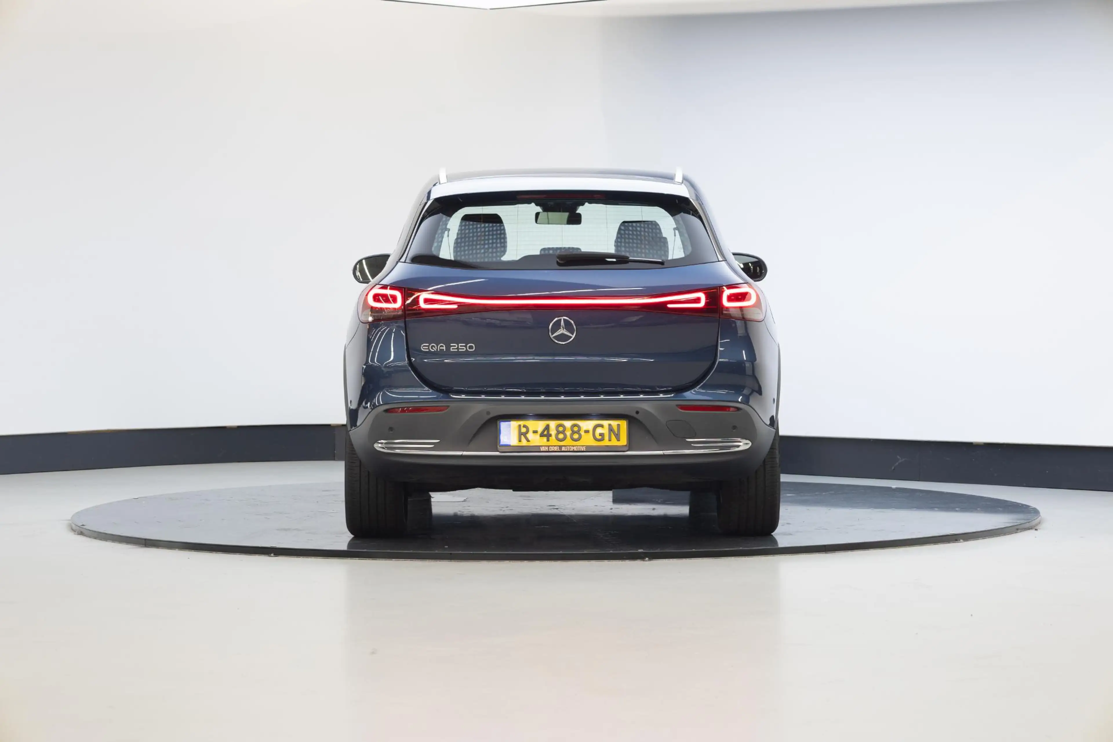 Mercedes-Benz EQA 250 Business Line 67 kWh — photo 20