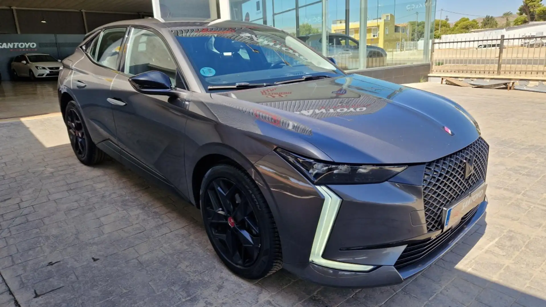 DS Automobiles DS 4 BlueHDi Performance Line Aut. 130 Gris - 1
