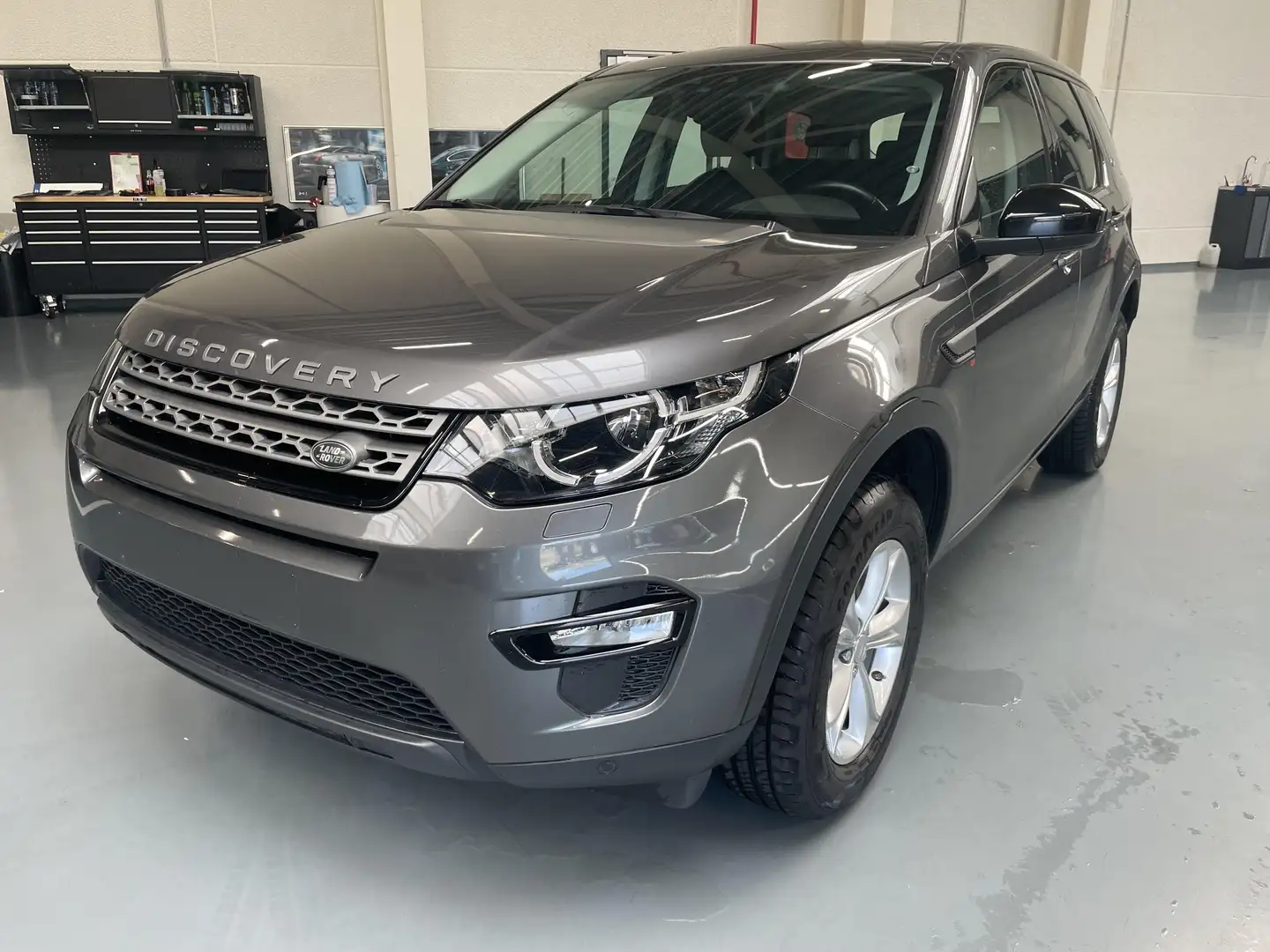 Land Rover Discovery Sport TD4 SE Gris - 1