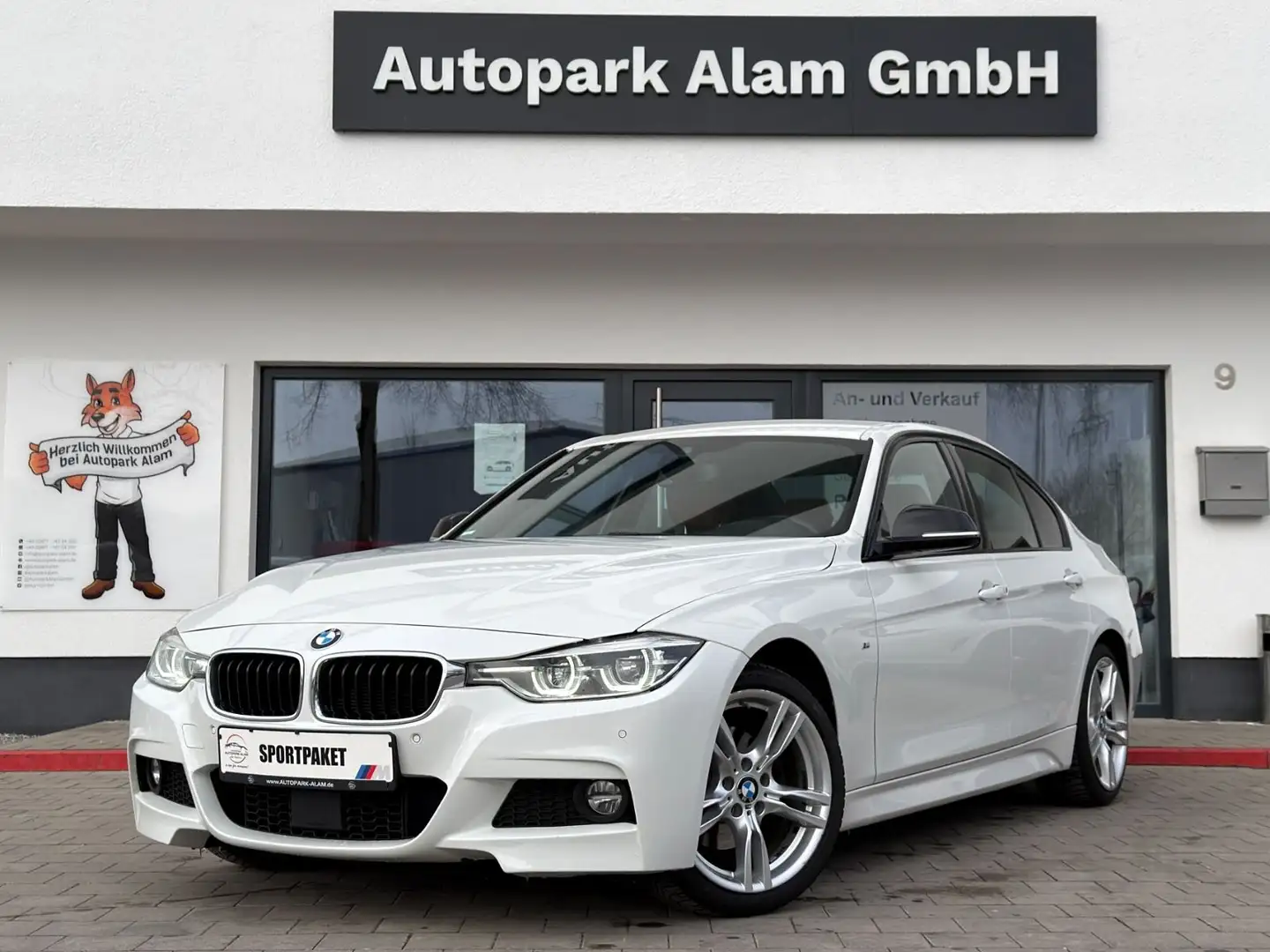BMW 320 3 Lim. 320d M Sport Step.LED Nav RFK Leder Braun Weiß - 1