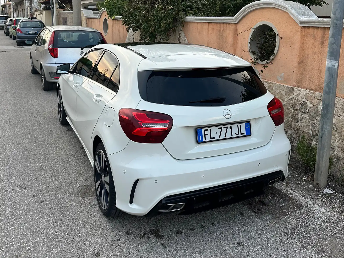 Mercedes-Benz A 180 A 180 d Sport auto my16 Bianco - 1